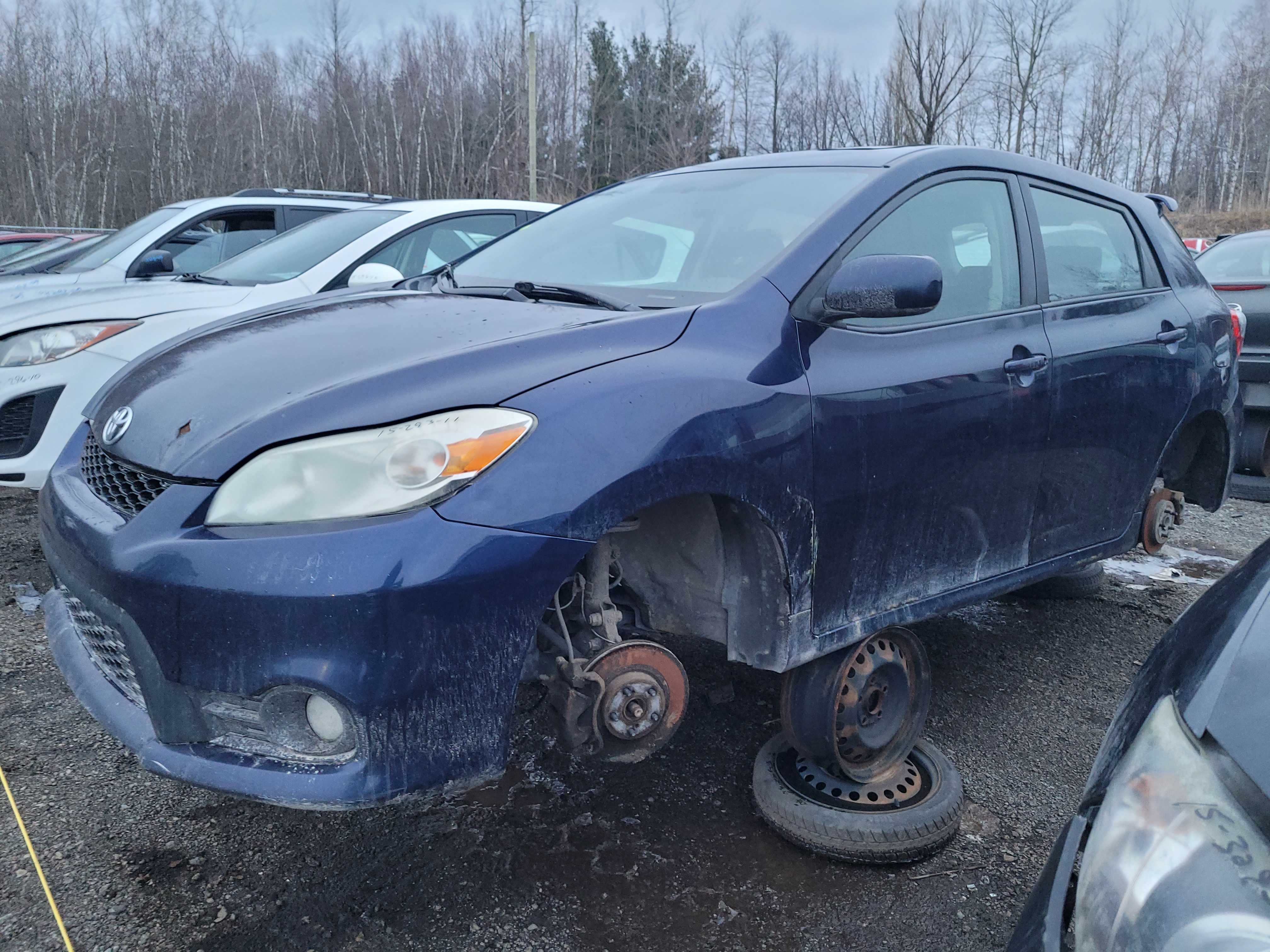 TOYOTA MATRIX 2011