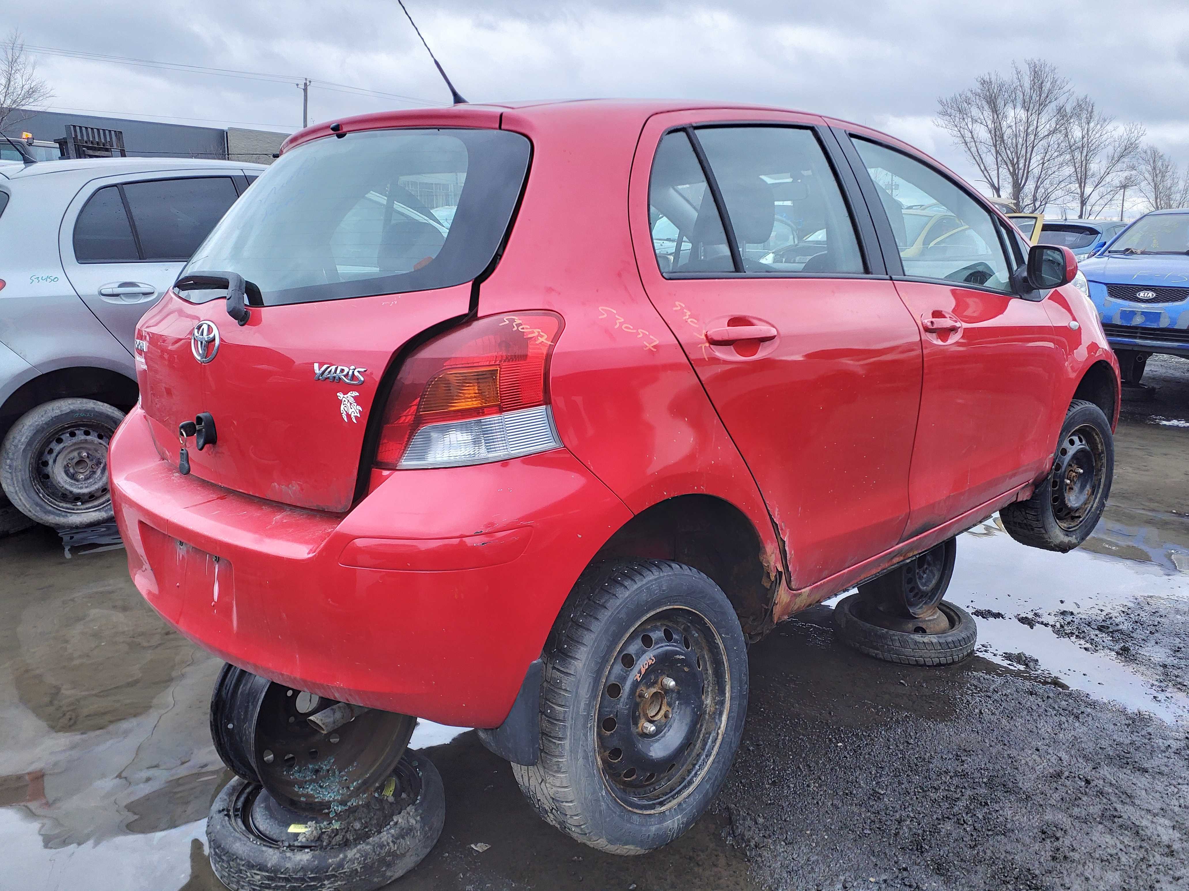 TOYOTA YARIS 2009