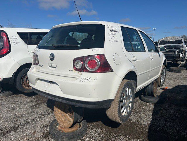 VOLKSWAGEN GOLF 2010
