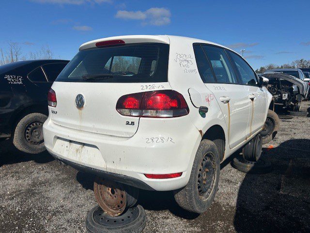 VOLKSWAGEN GOLF 2012