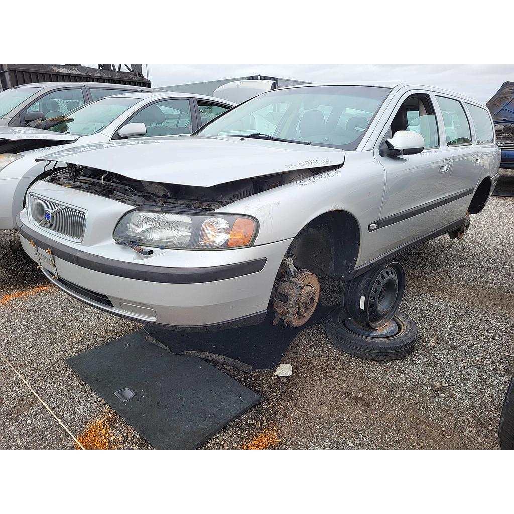 VOLVO V70 2002