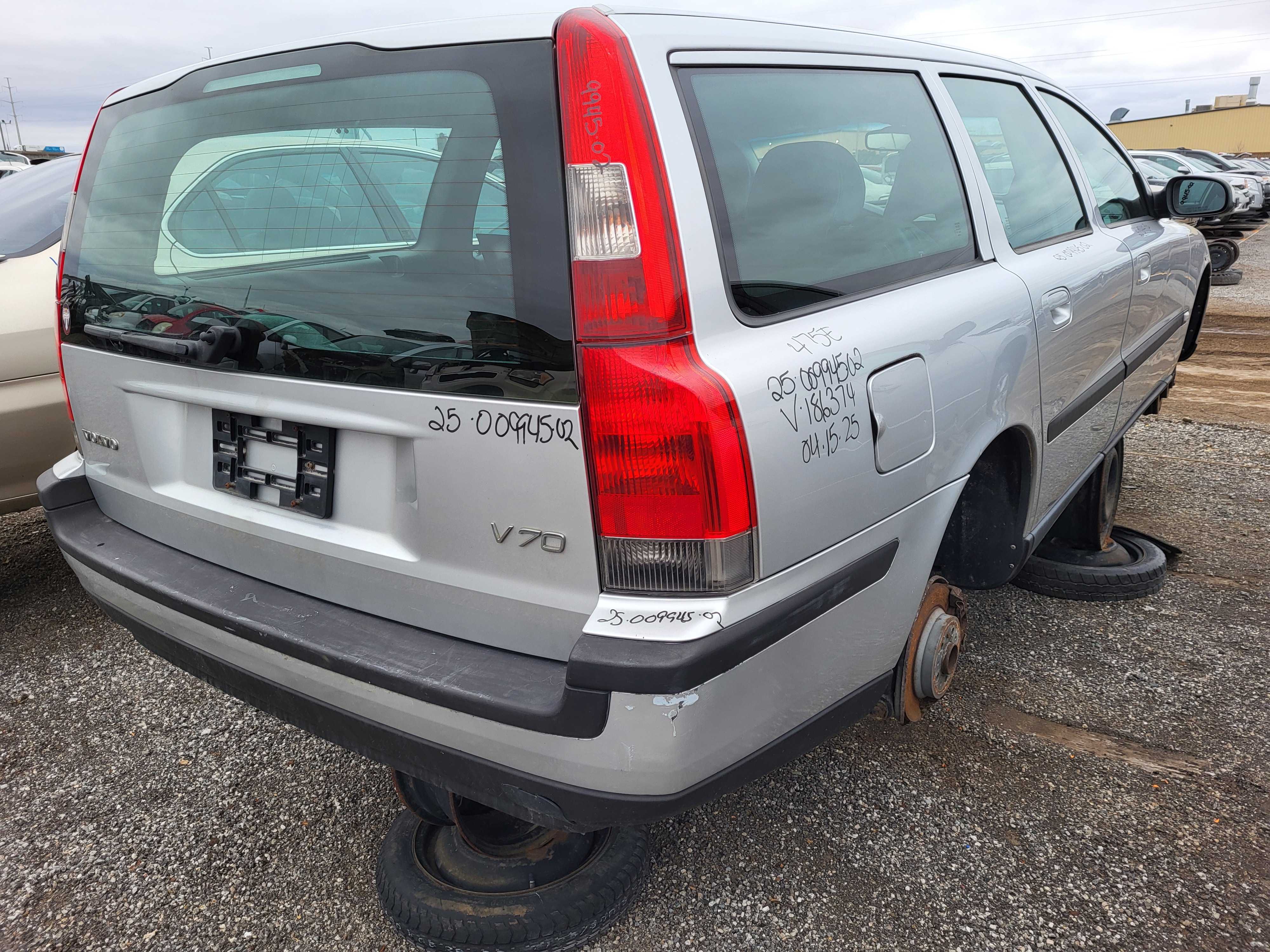 VOLVO V70 2002