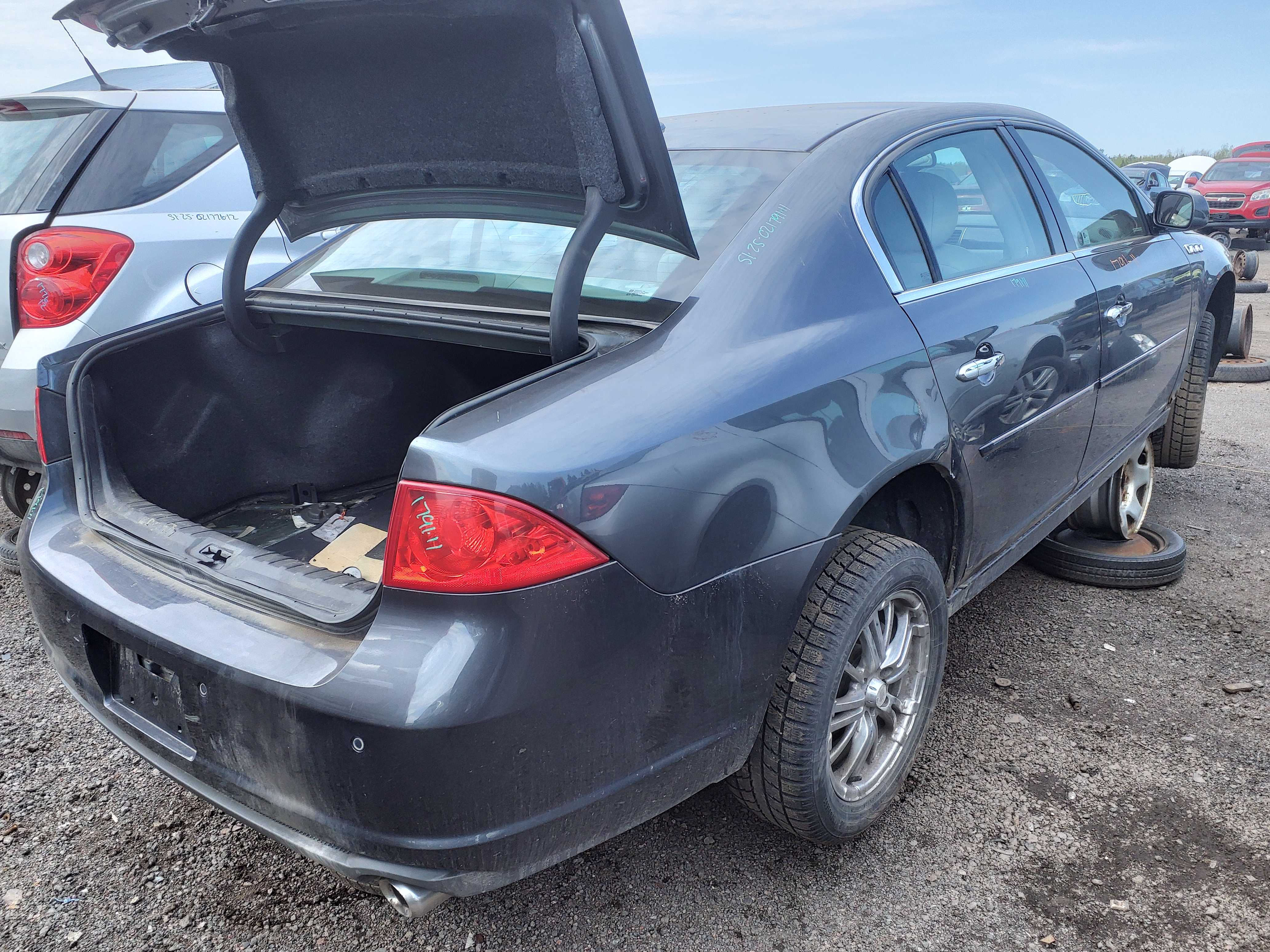 BUICK LUCERNE 2011