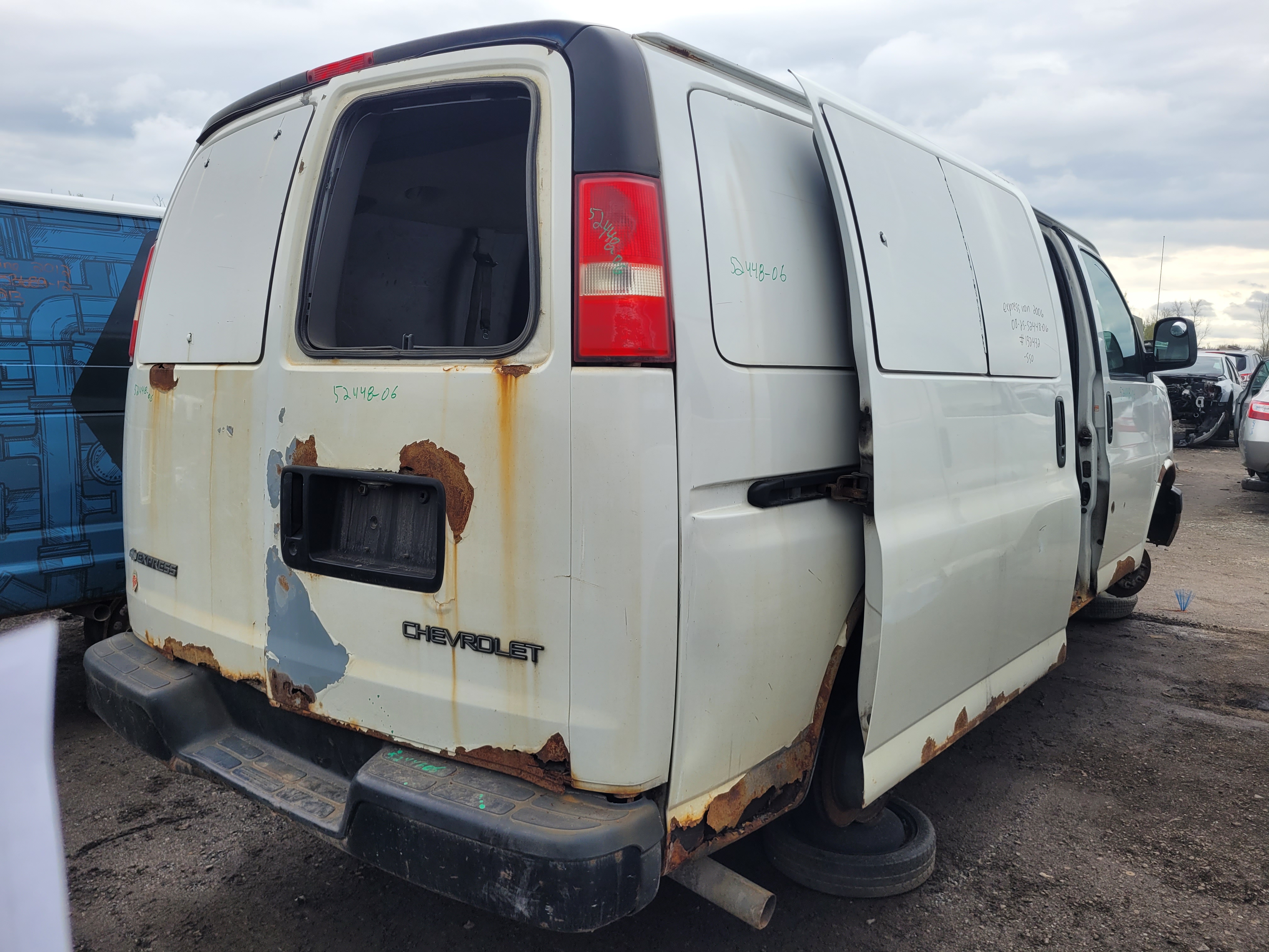 CHEVROLET EXPRESS VAN 2006