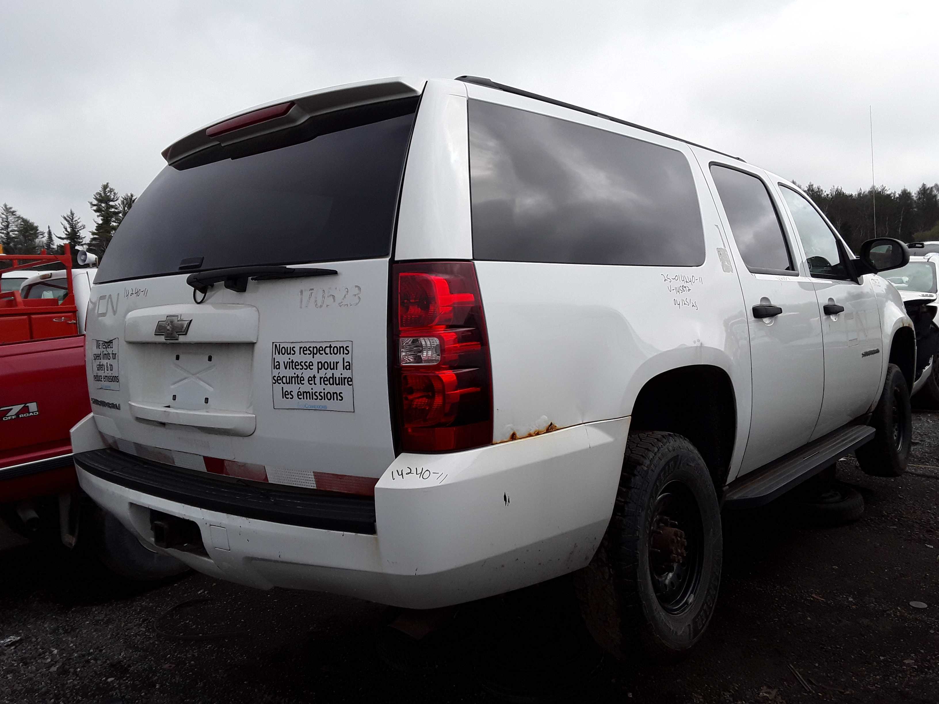 CHEVROLET SUBURBAN 2011