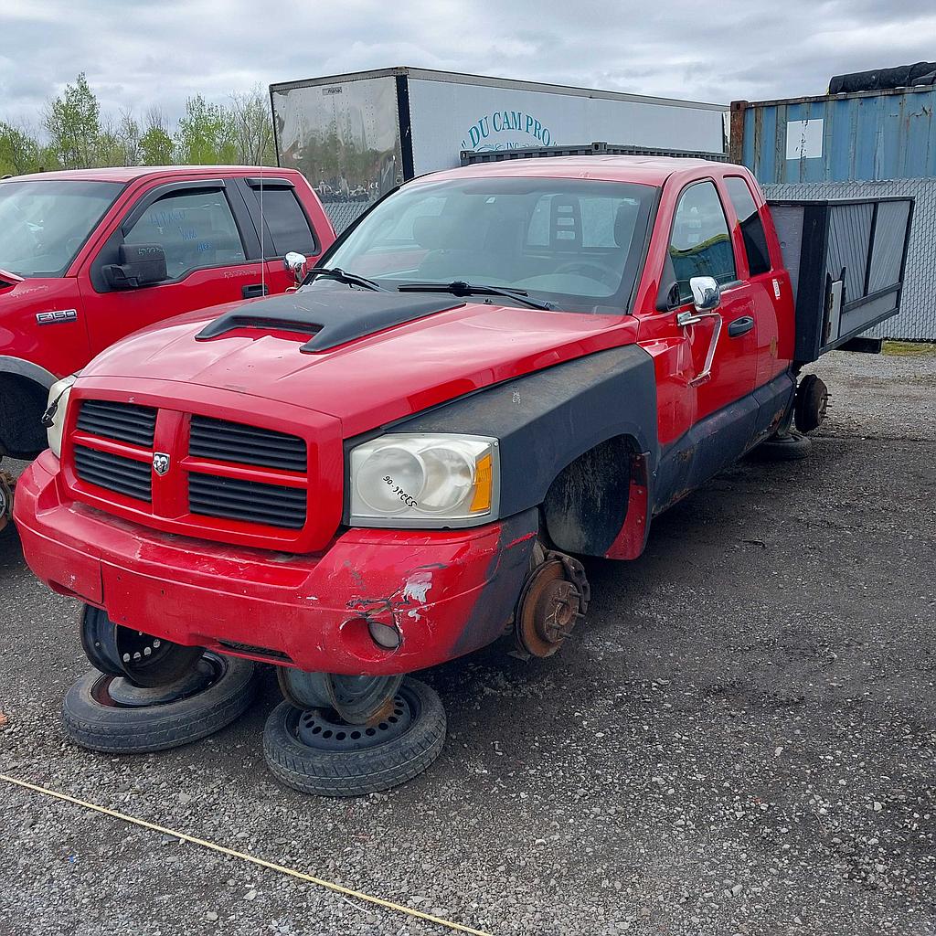 DODGE DAKOTA 2006