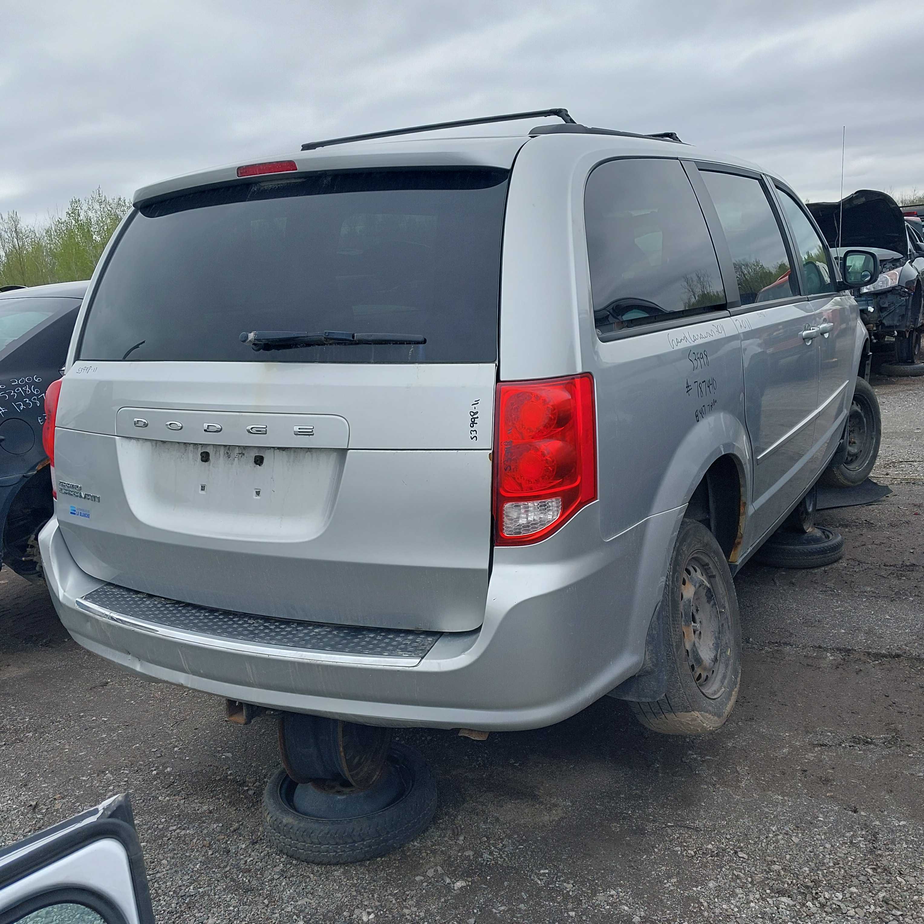 DODGE GRAND CARAVAN 2011