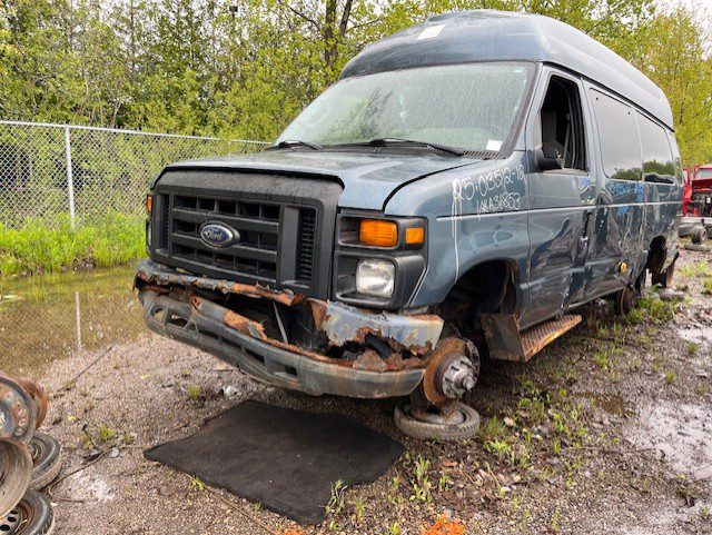 FORD ECONOLINE 2012
