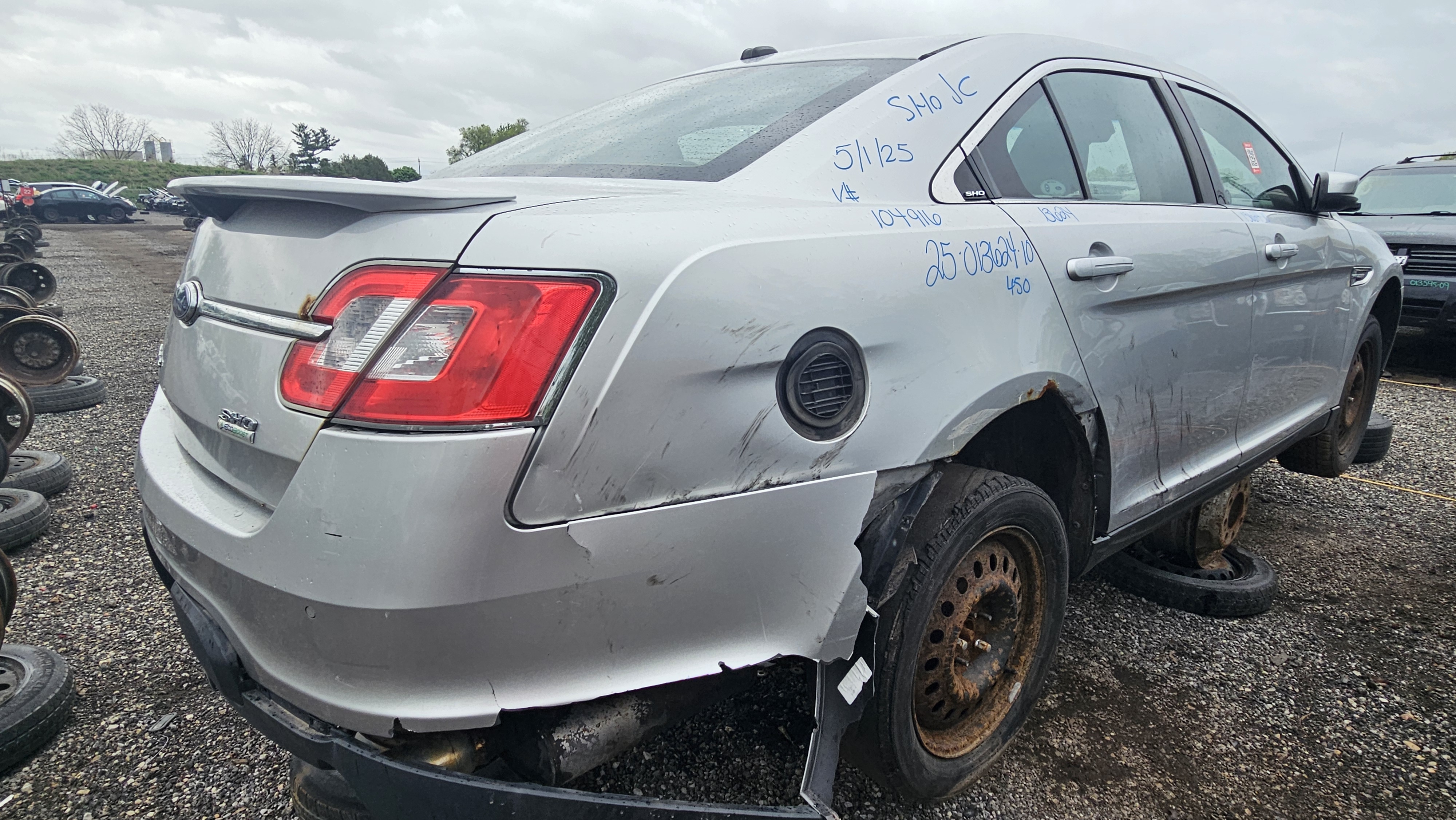 FORD TAURUS 2010