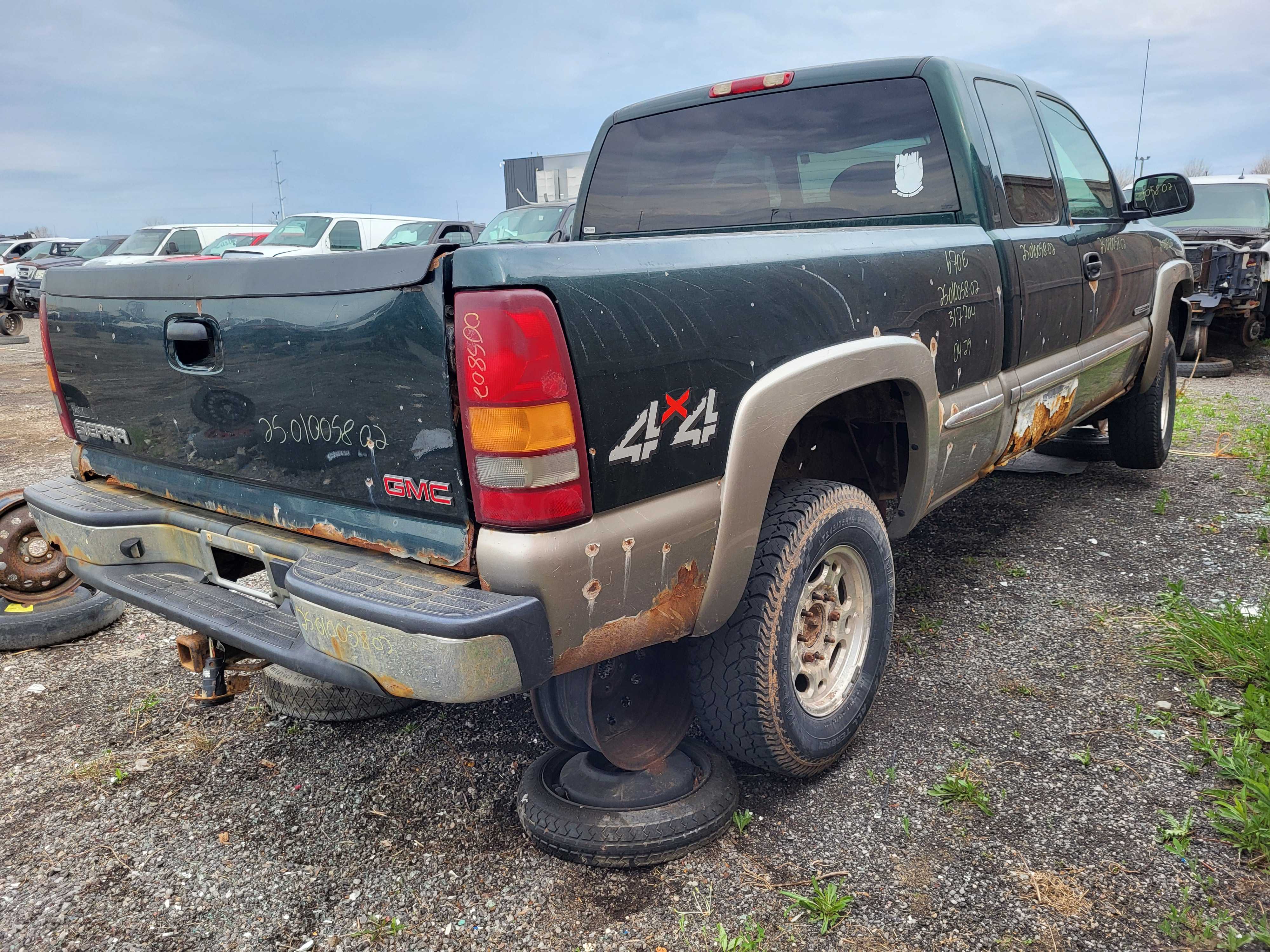 GMC SIERRA 2500 2002