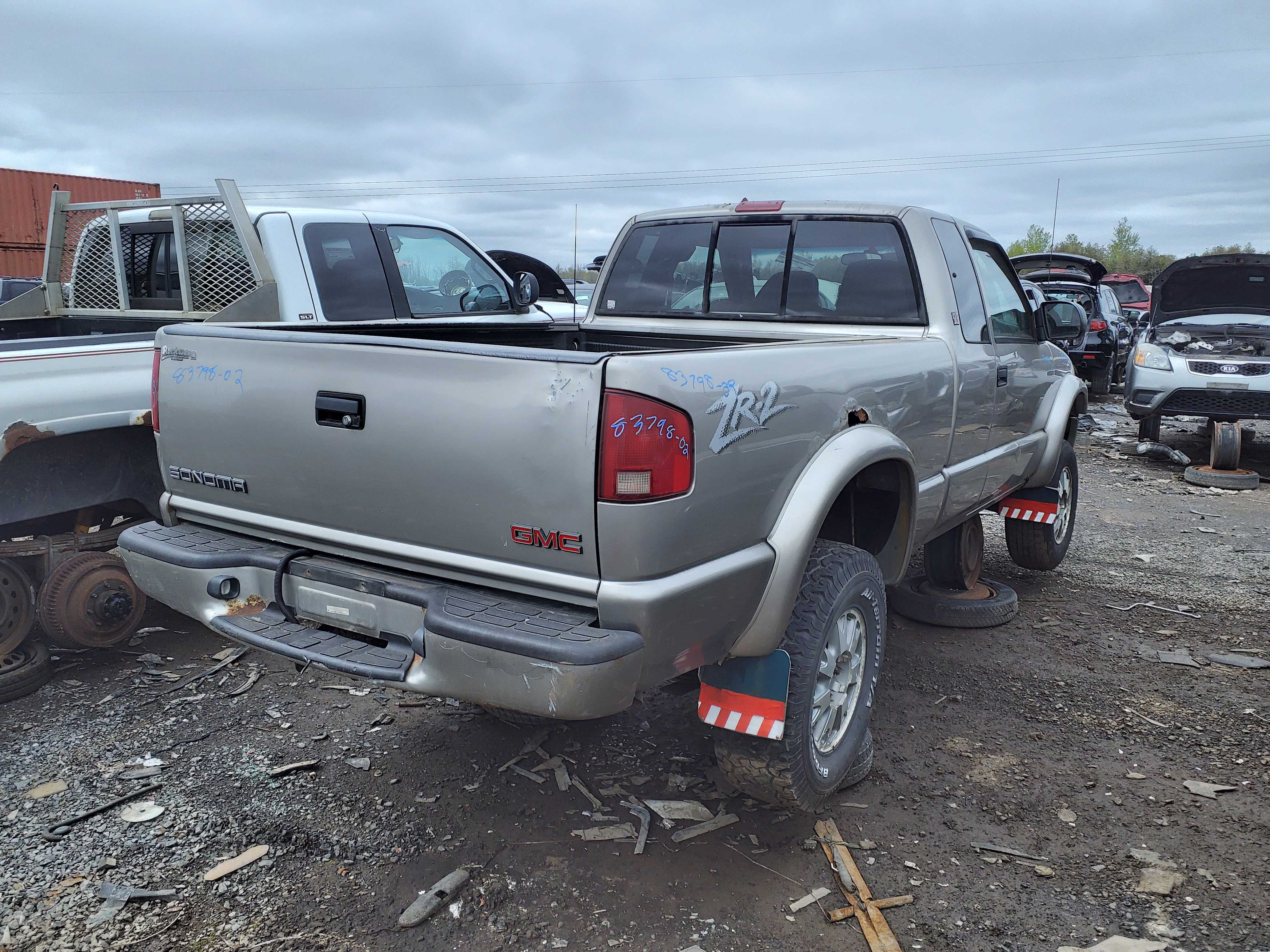 GMC SONOMA 2002