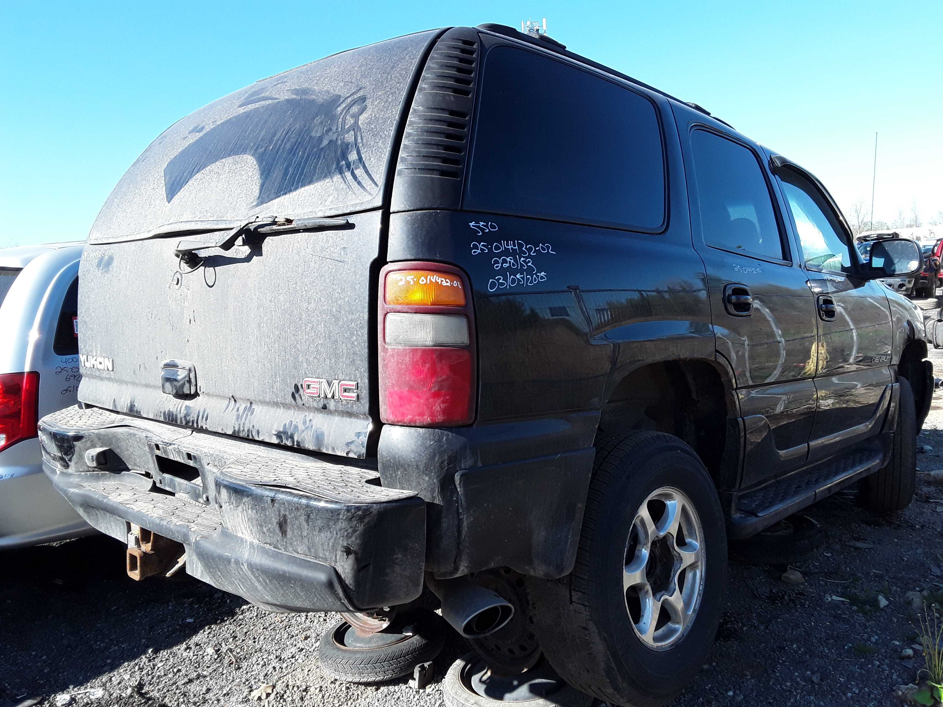 GMC YUKON 2002
