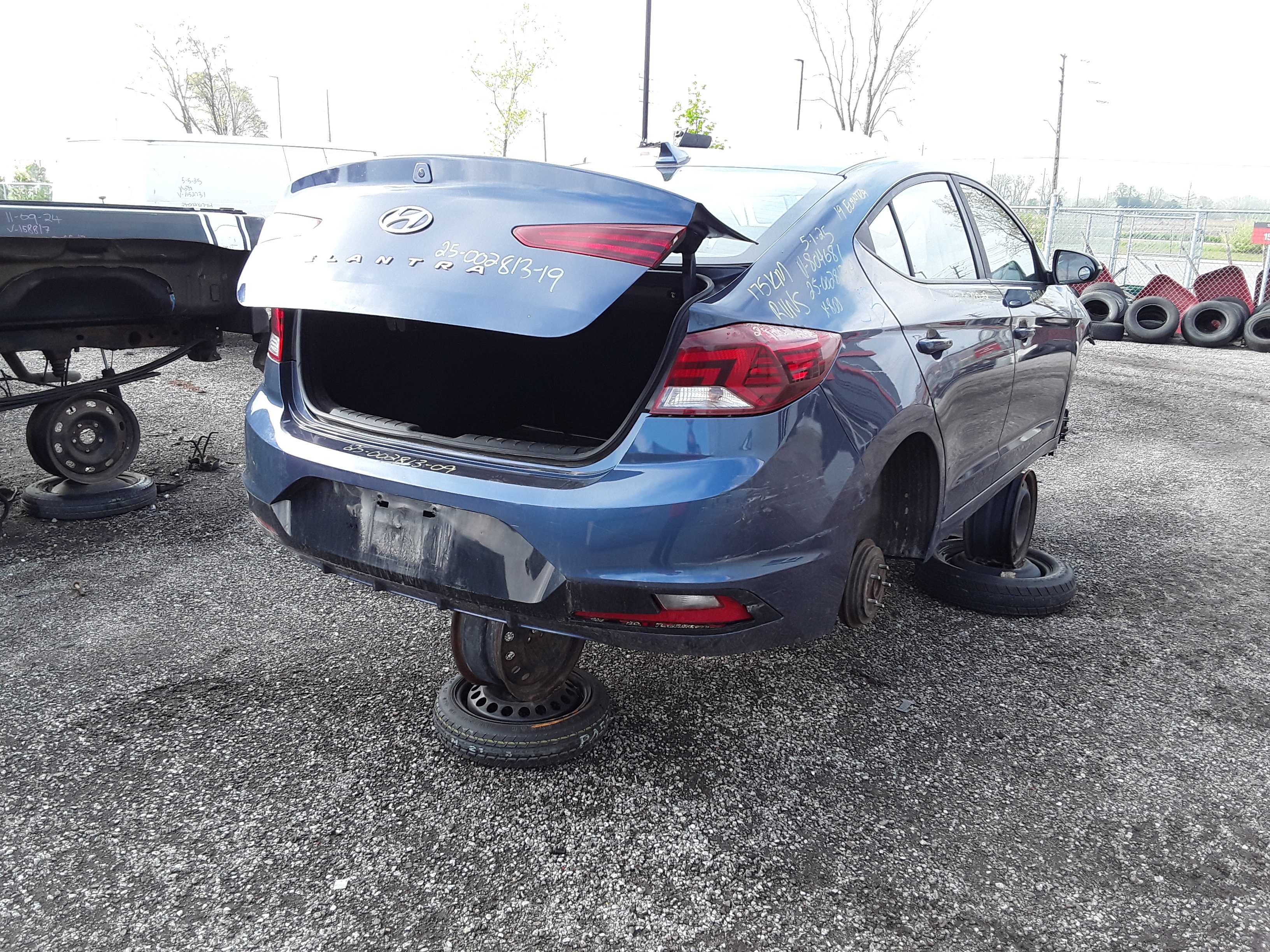 HYUNDAI ELANTRA 2019