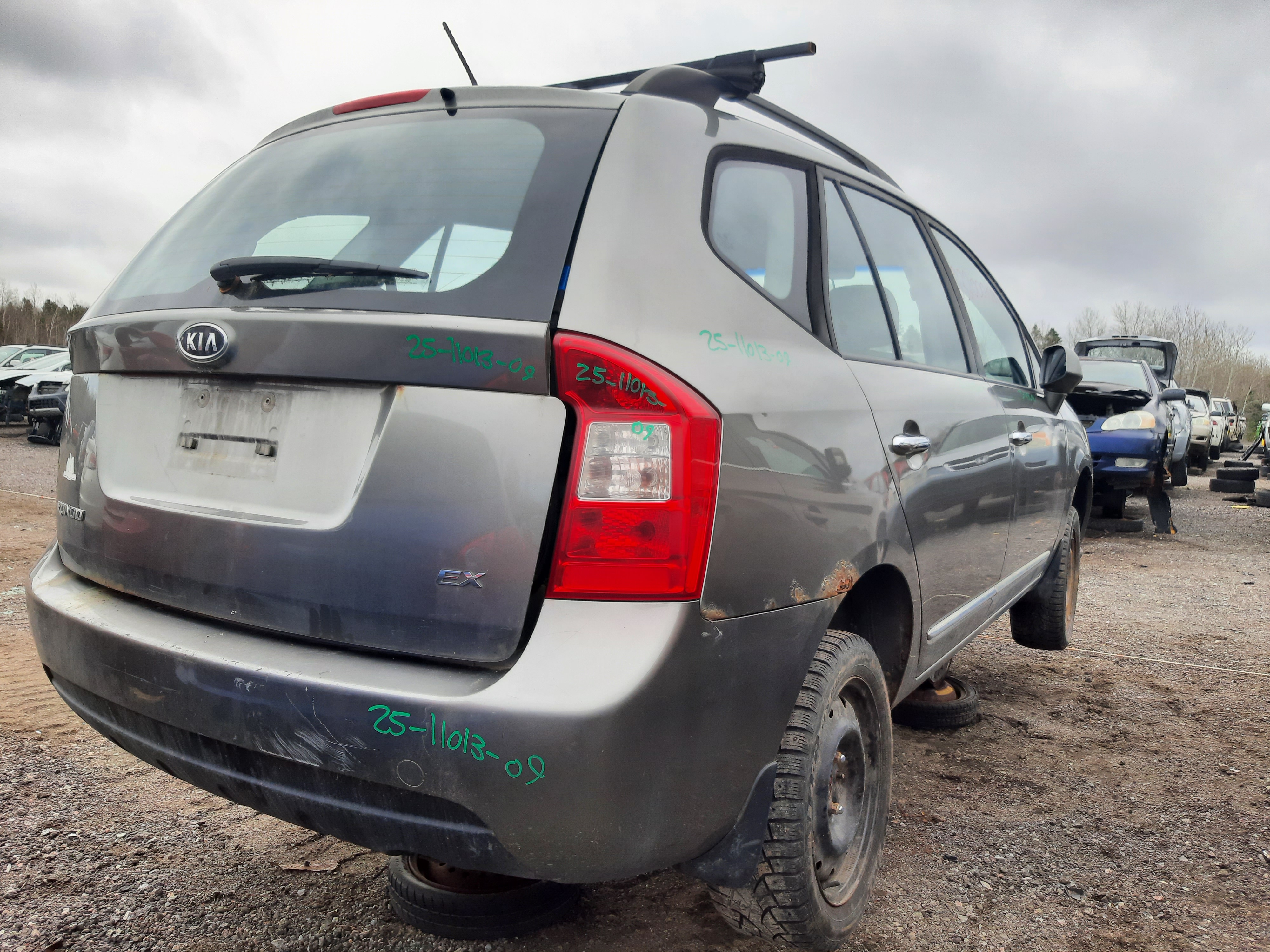 KIA RONDO 2009