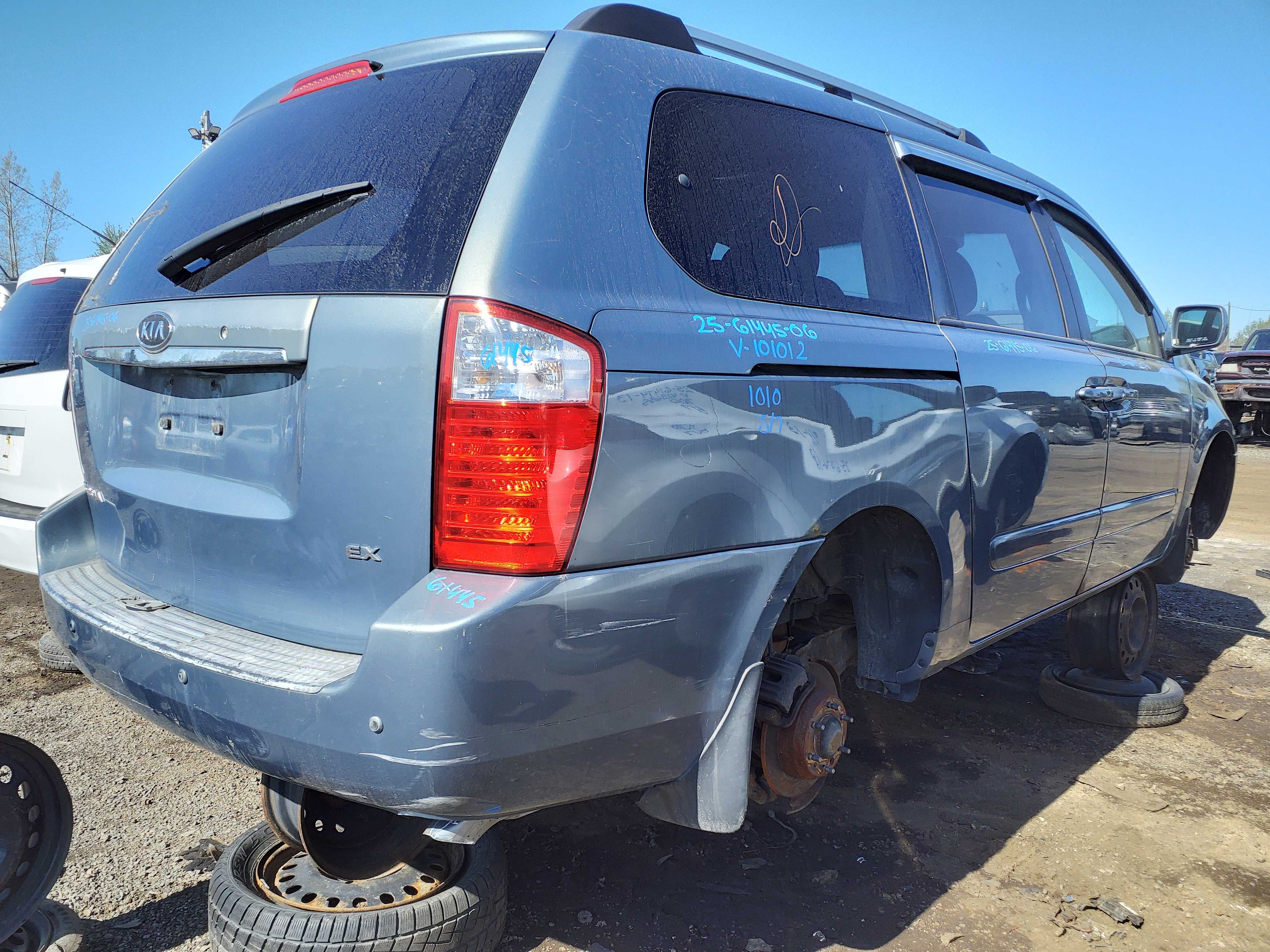 KIA SEDONA 2006