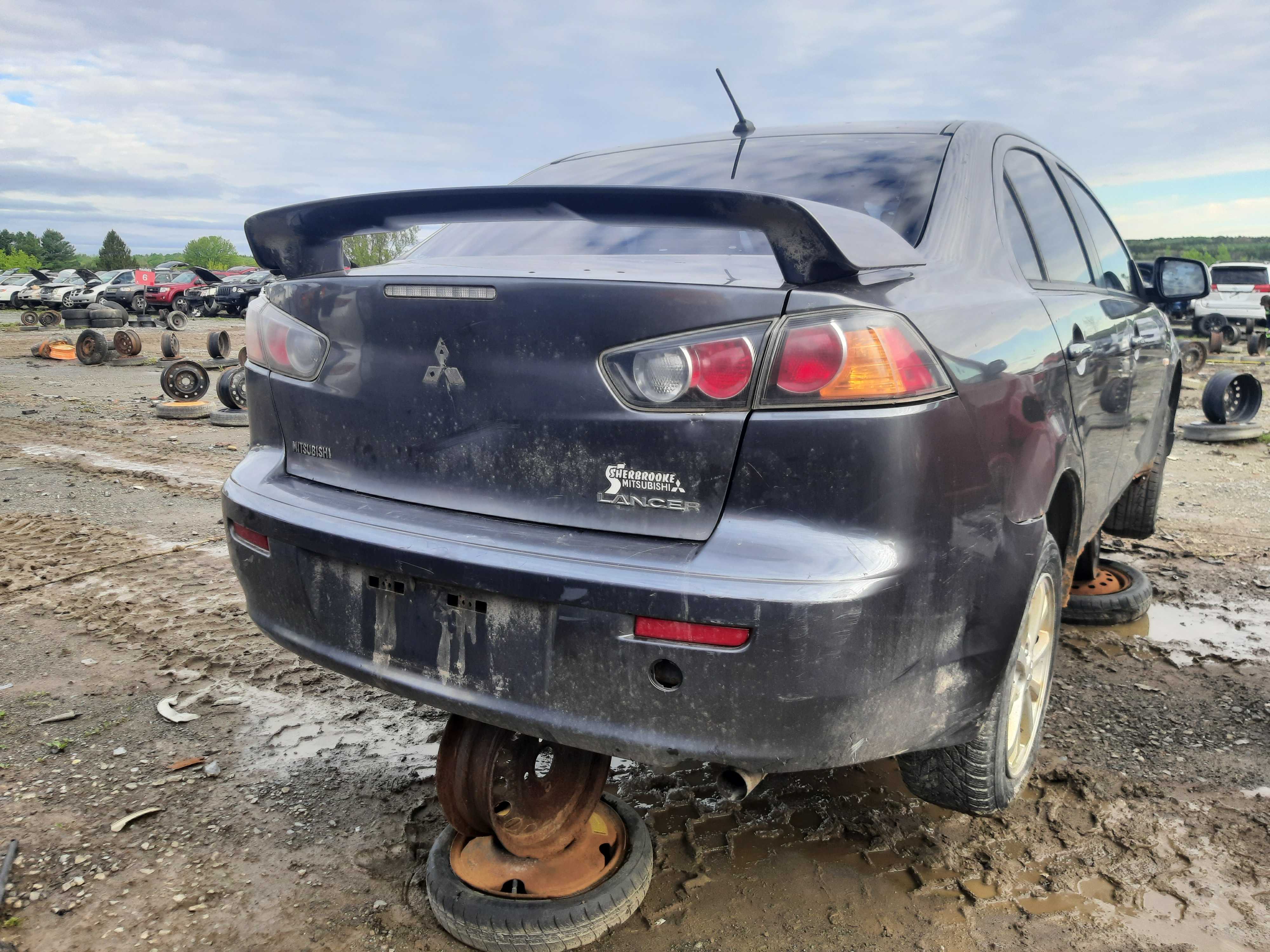 MITSUBISHI LANCER 2011