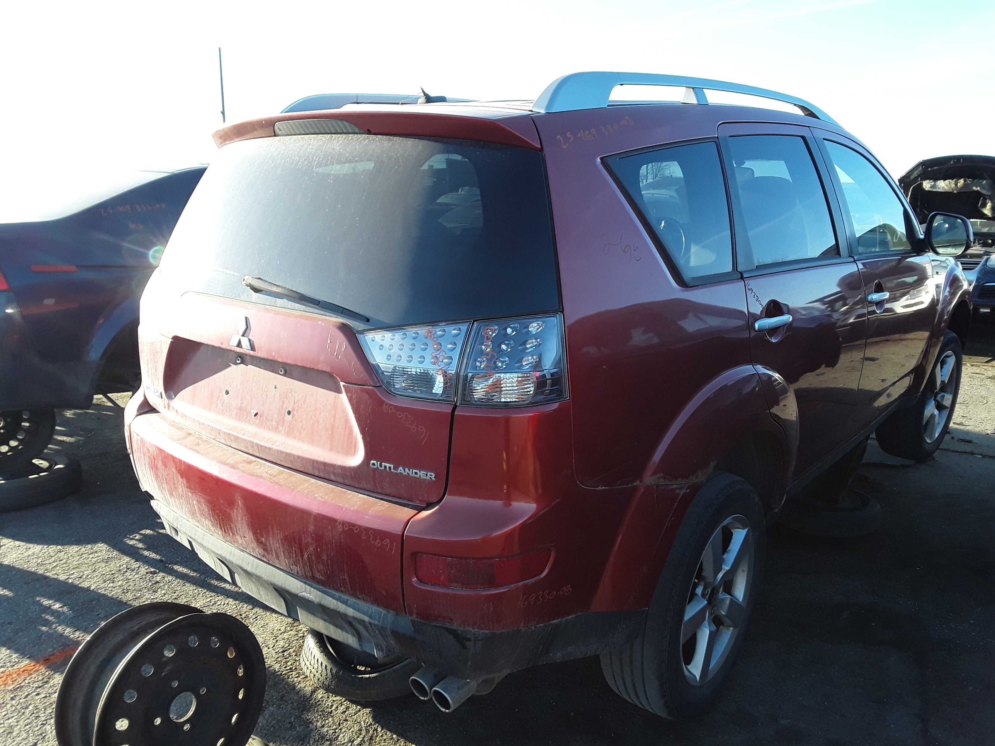 MITSUBISHI OUTLANDER 2008