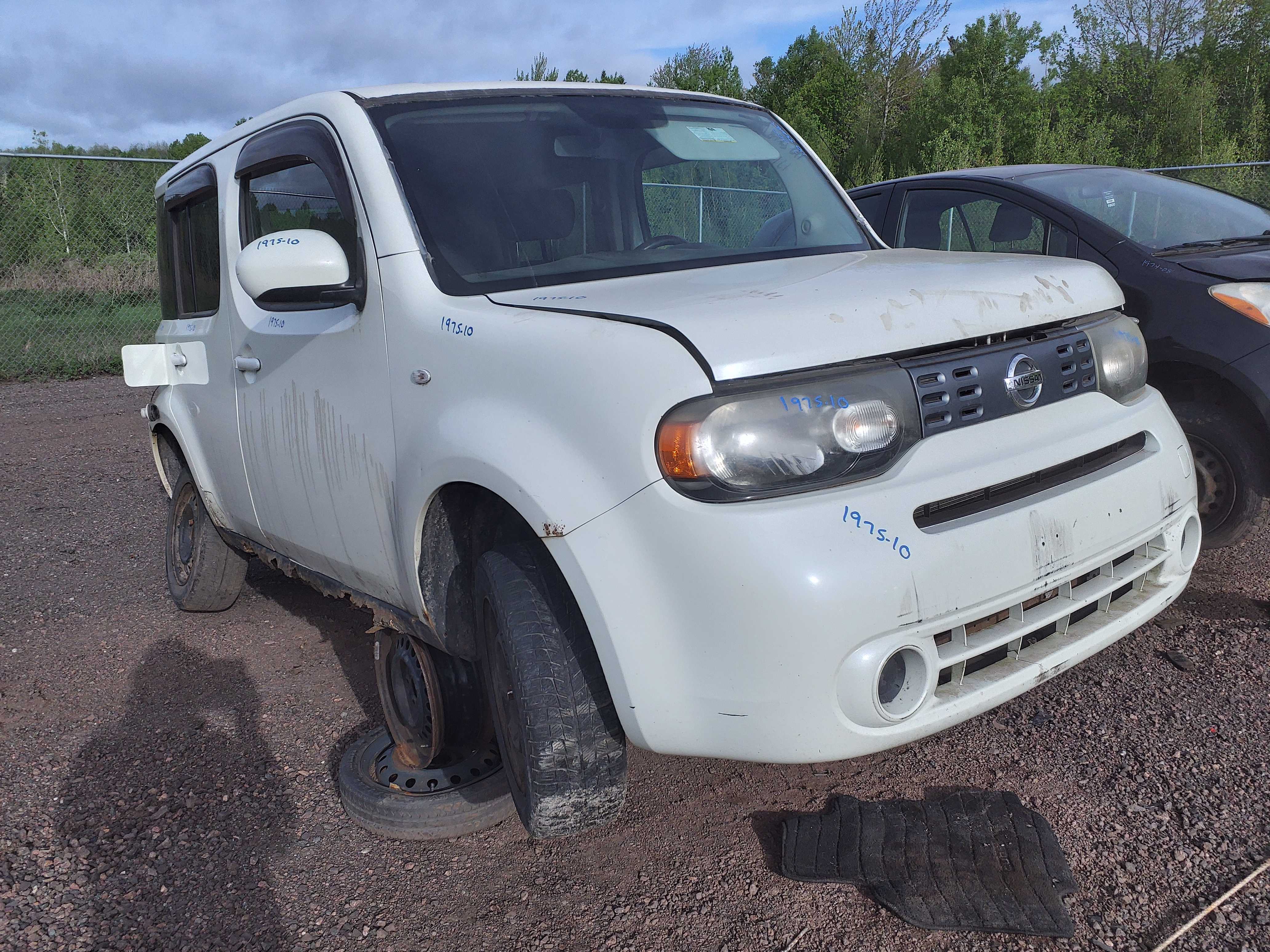 NISSAN CUBE 2010