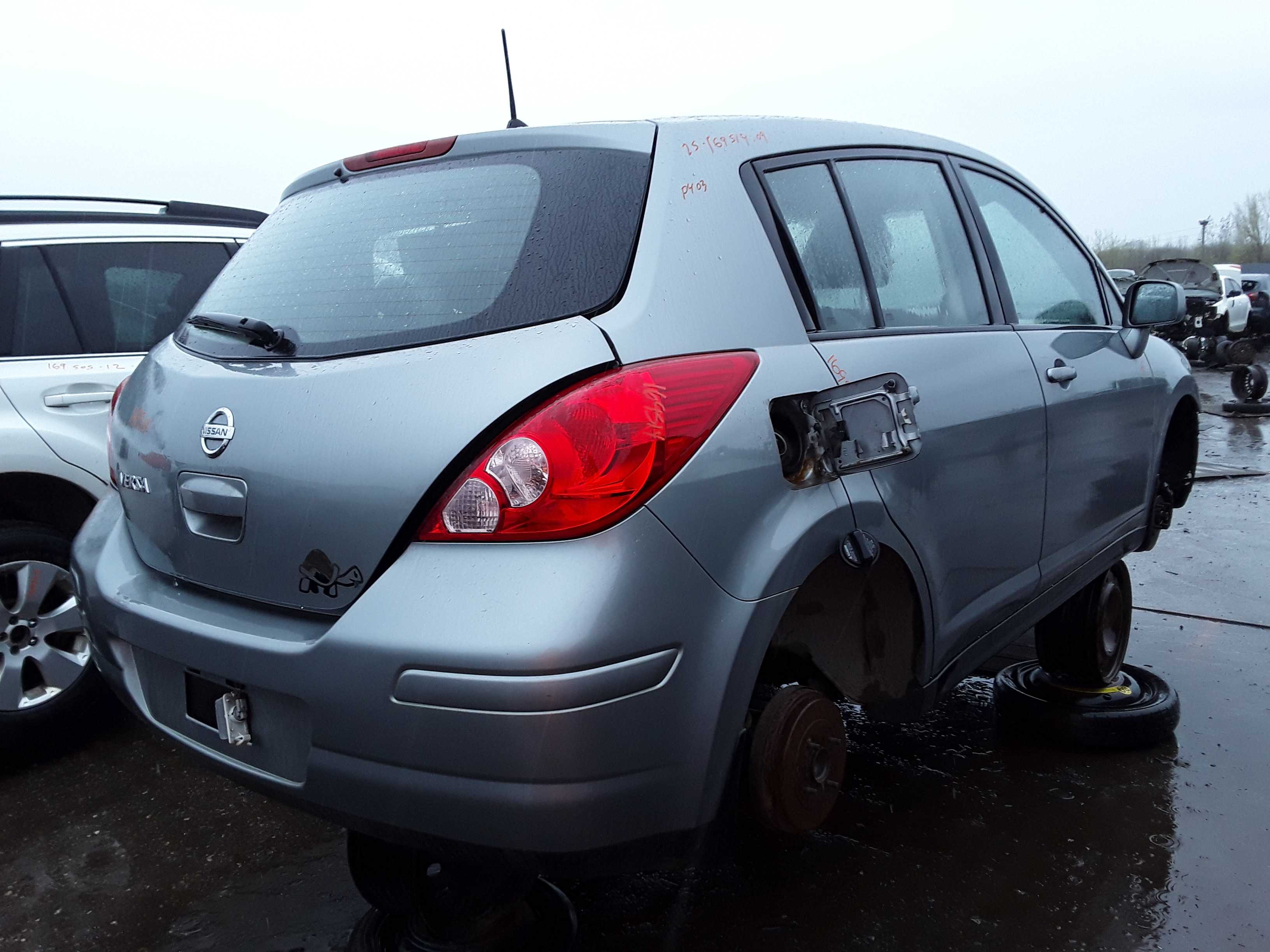 NISSAN VERSA 2009