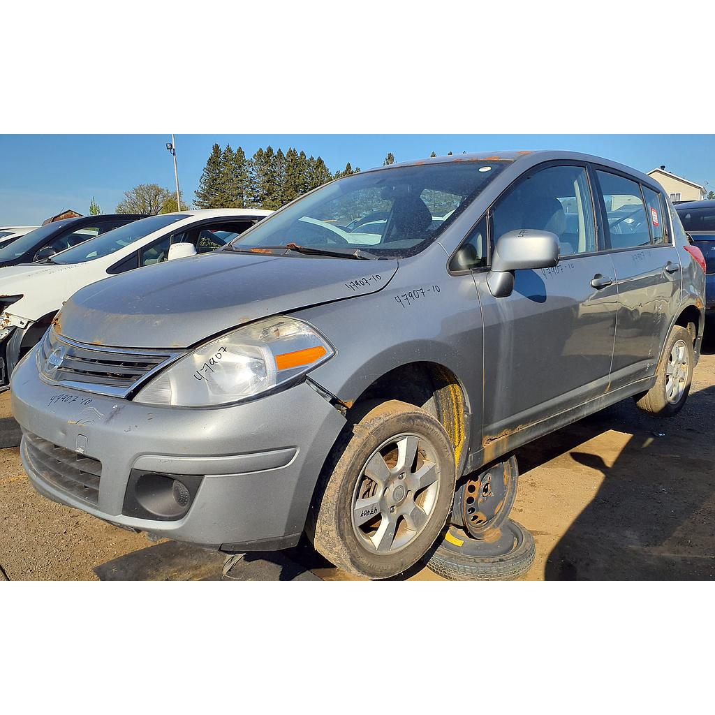 NISSAN VERSA 2010