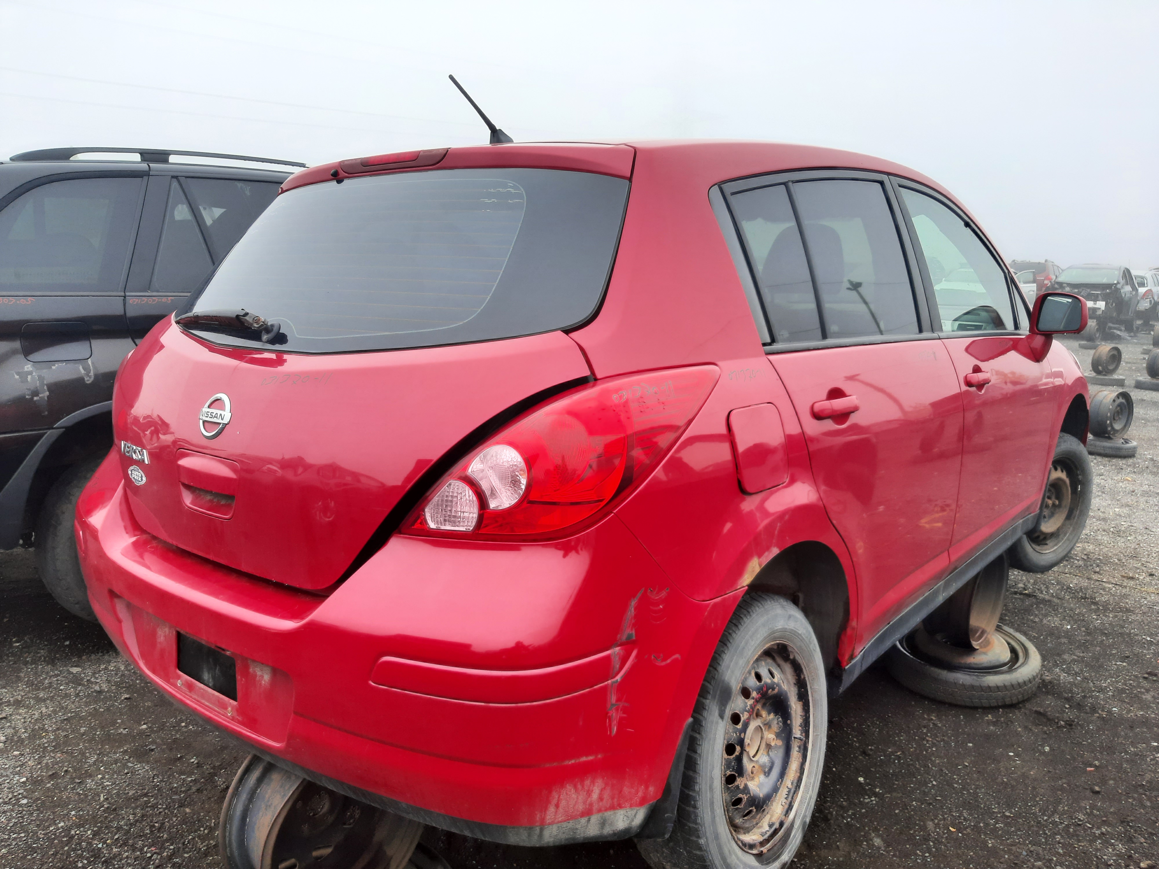 NISSAN VERSA 2011