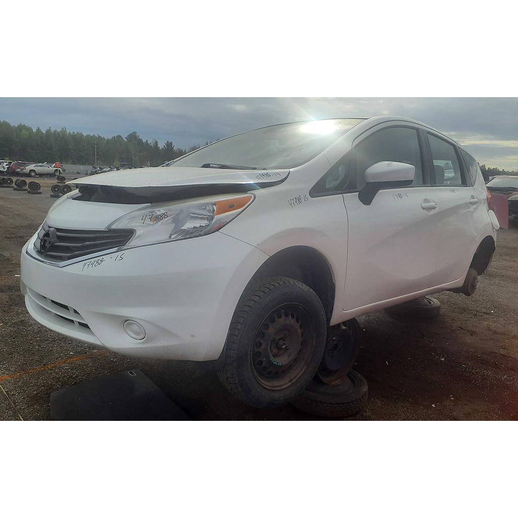 NISSAN VERSA 2015
