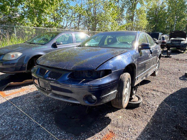 PONTIAC GRAND PRIX 2001