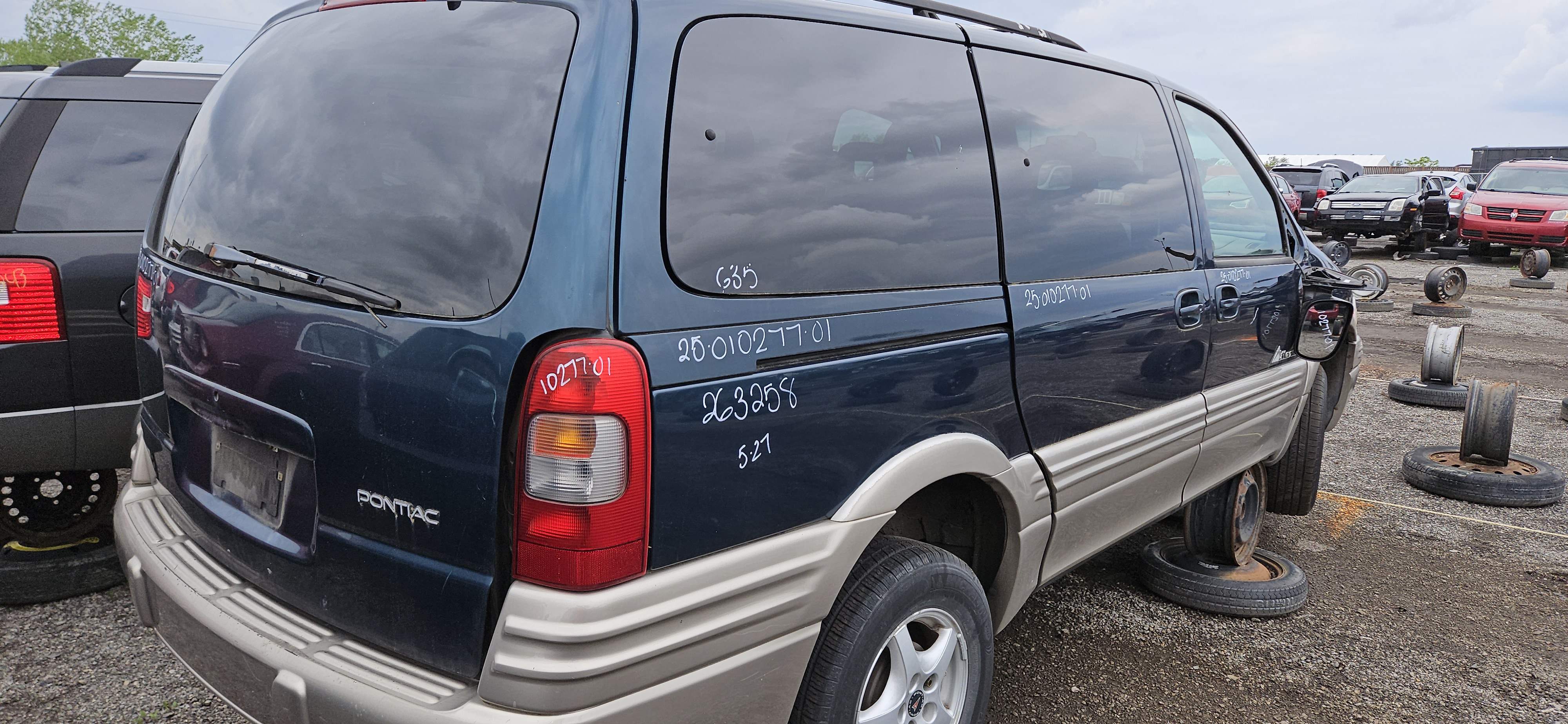 PONTIAC MONTANA 2001