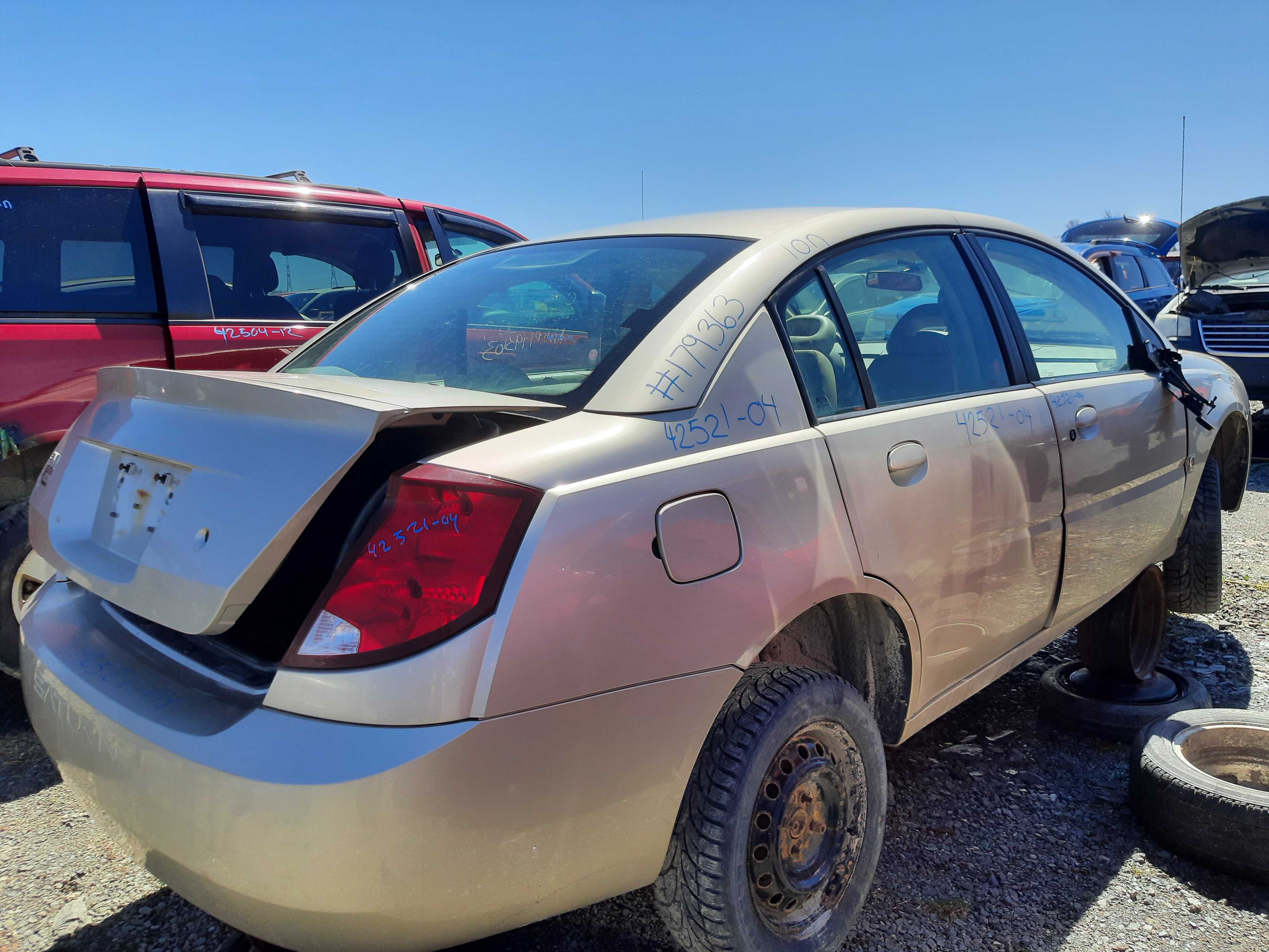 SATURN ION 2004