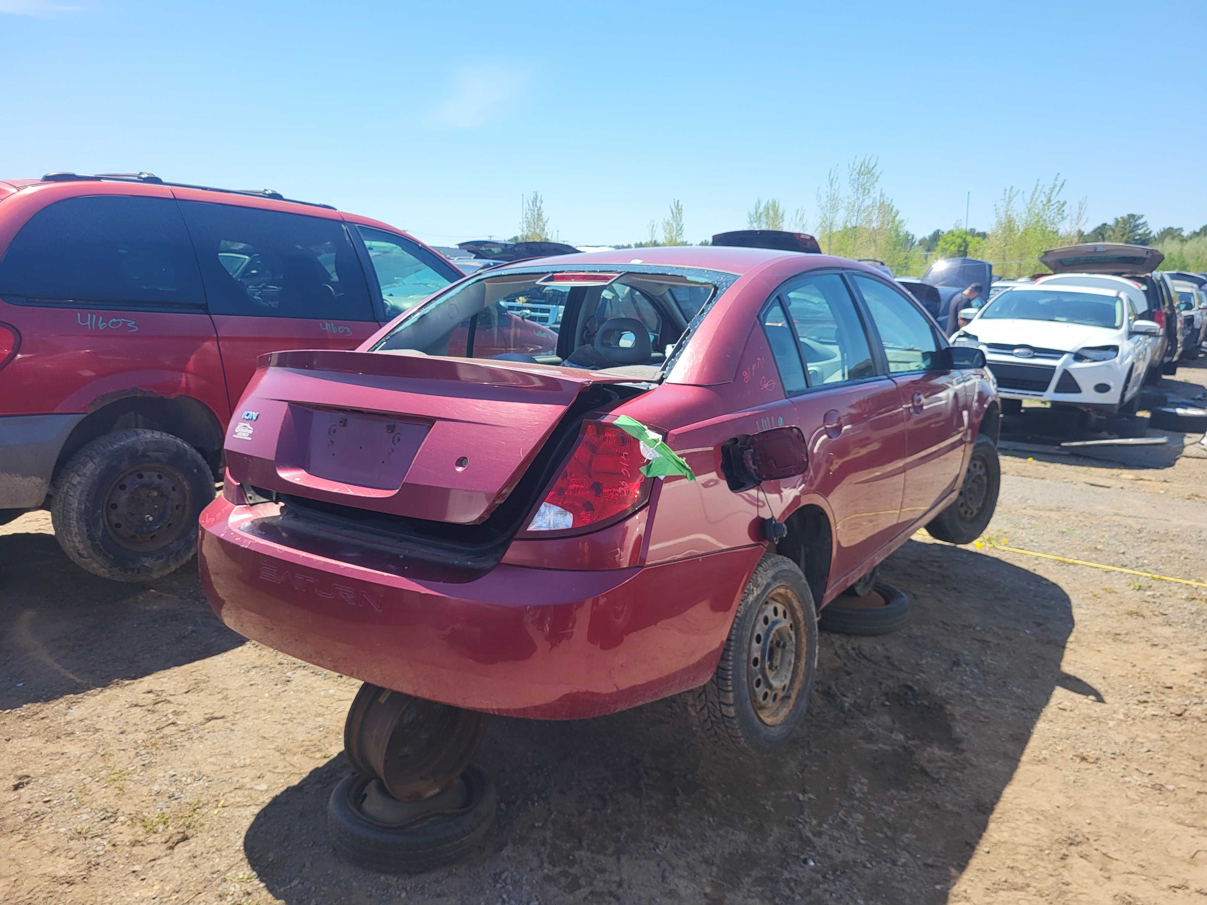 SATURN ION 2004