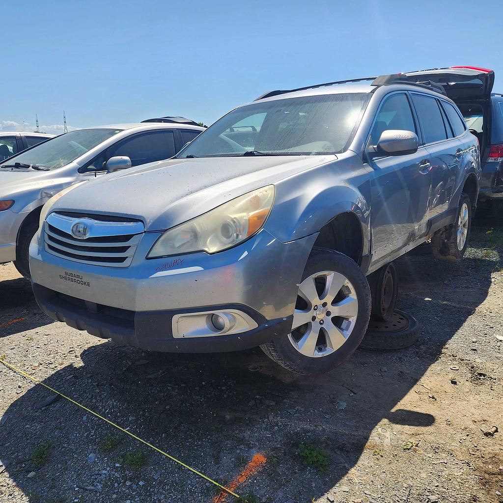 SUBARU OUTBACK 2011