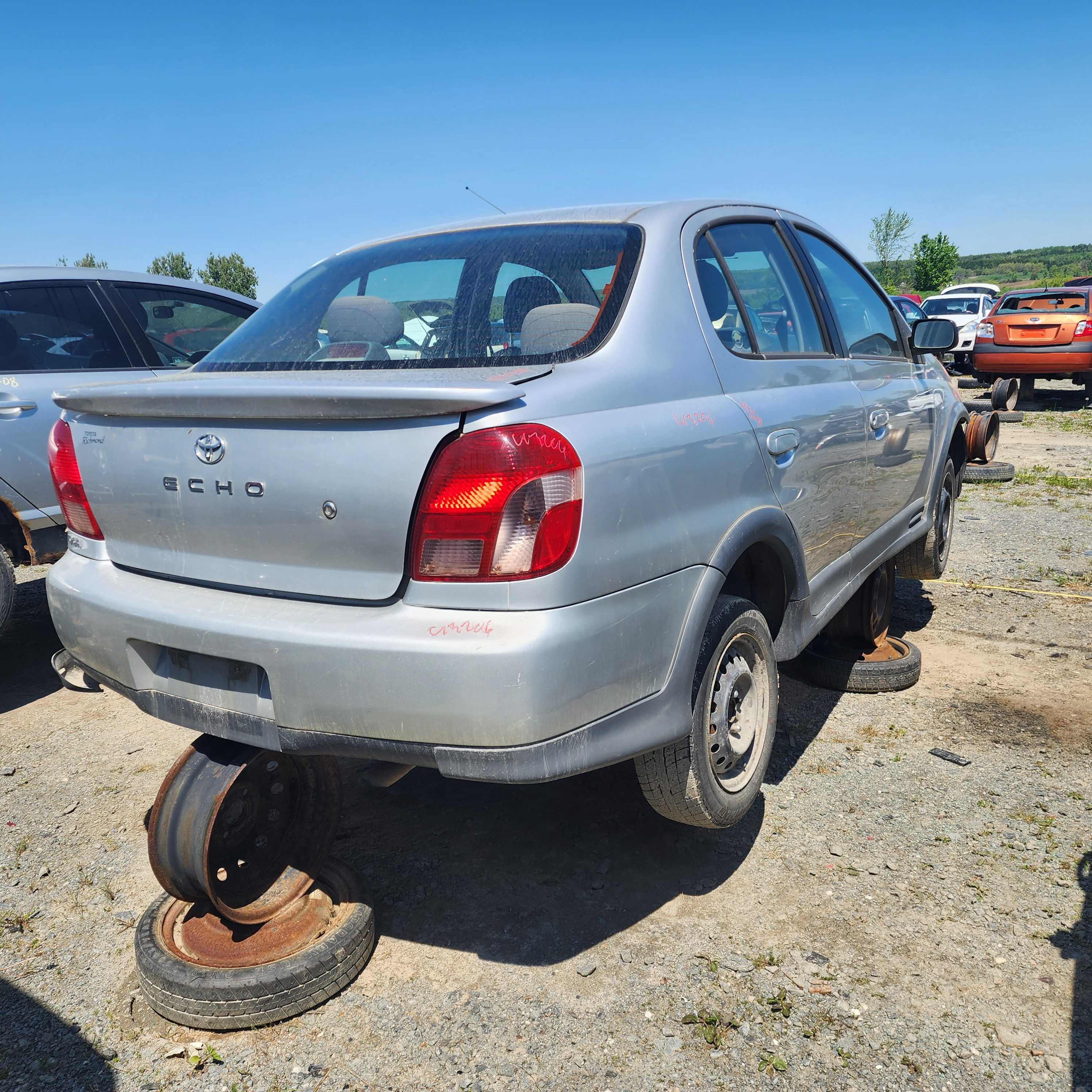 TOYOTA ECHO 2001