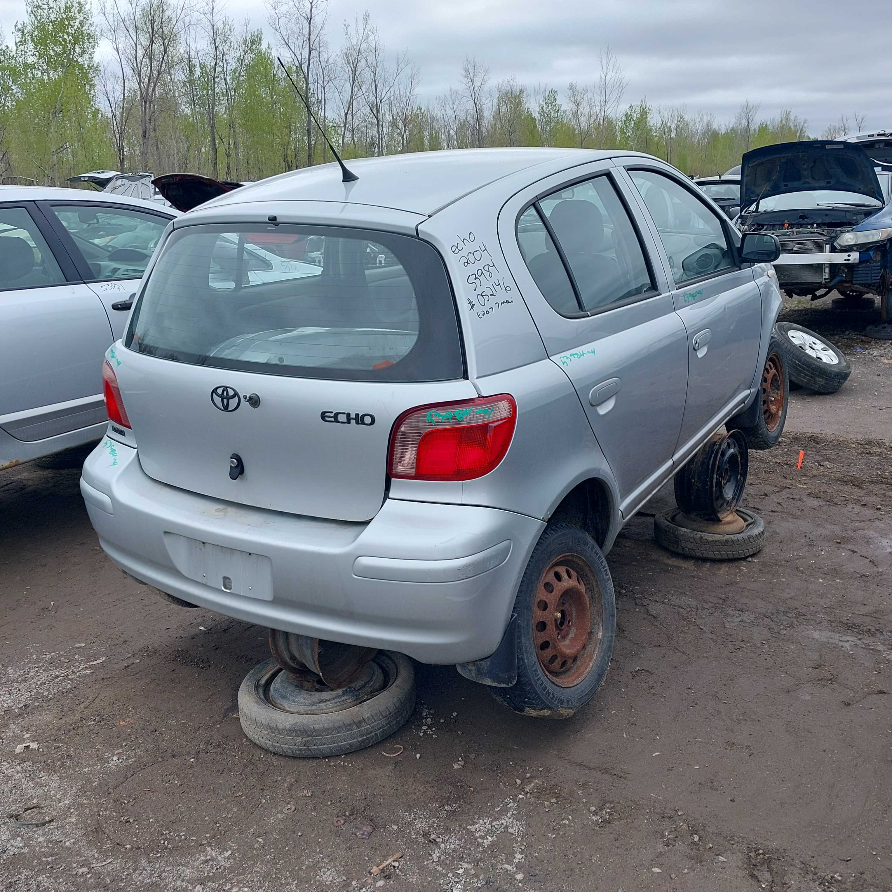 TOYOTA ECHO 2004