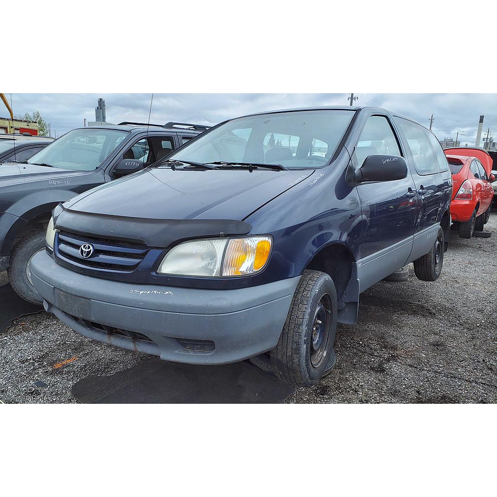 TOYOTA SIENNA 2003