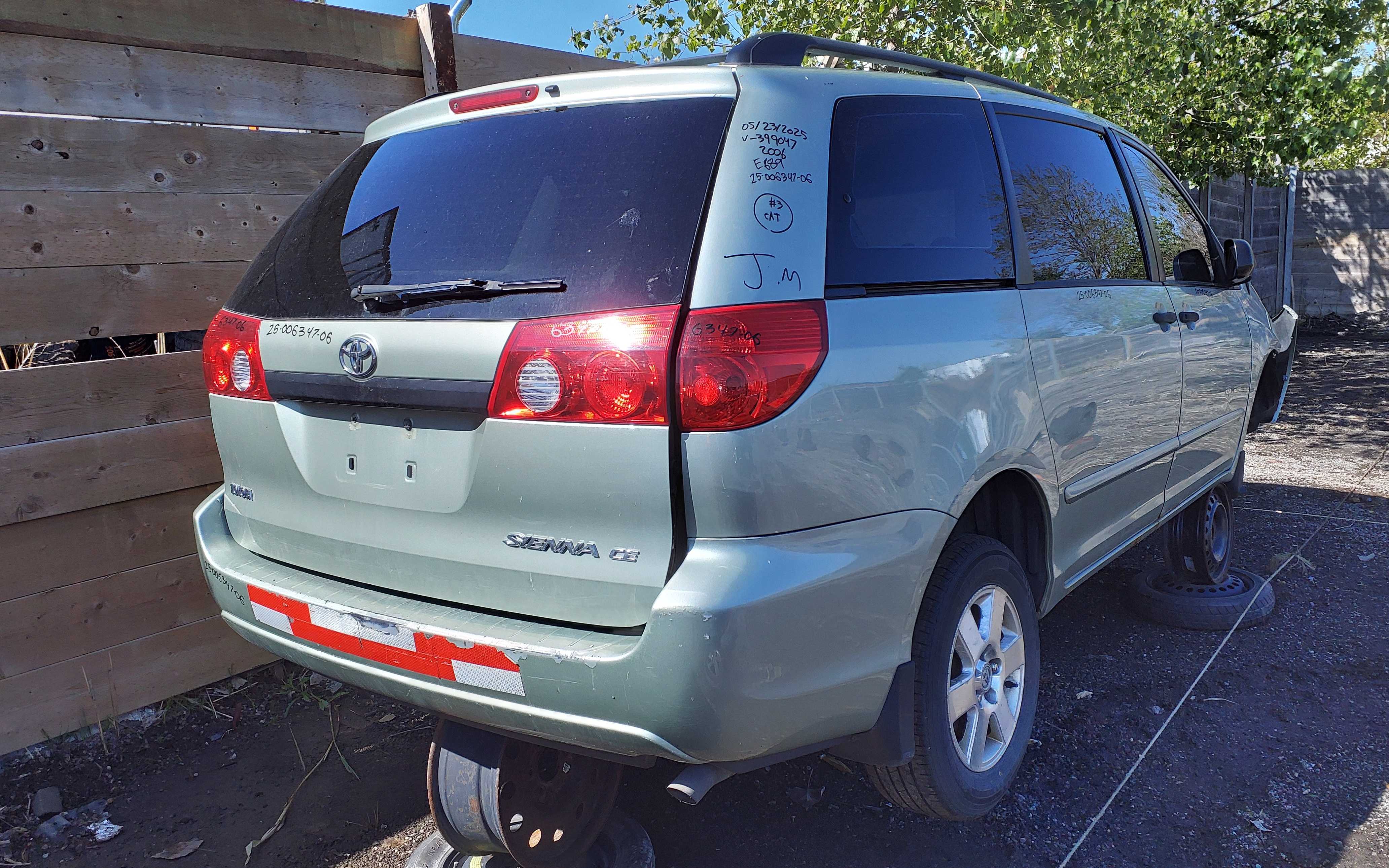 TOYOTA SIENNA 2006