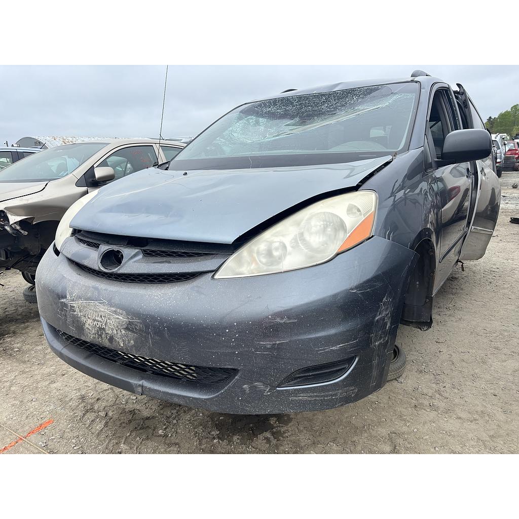 TOYOTA SIENNA 2009