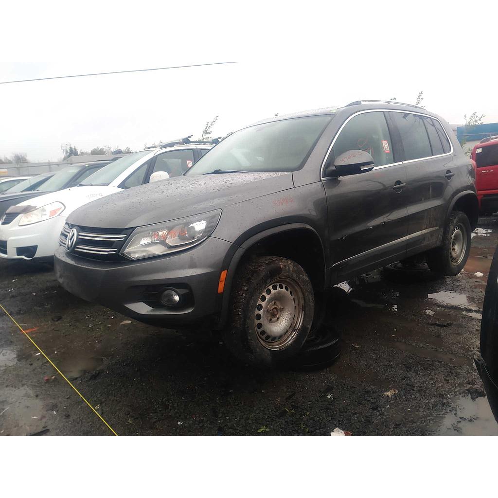 VOLKSWAGEN TIGUAN 2012