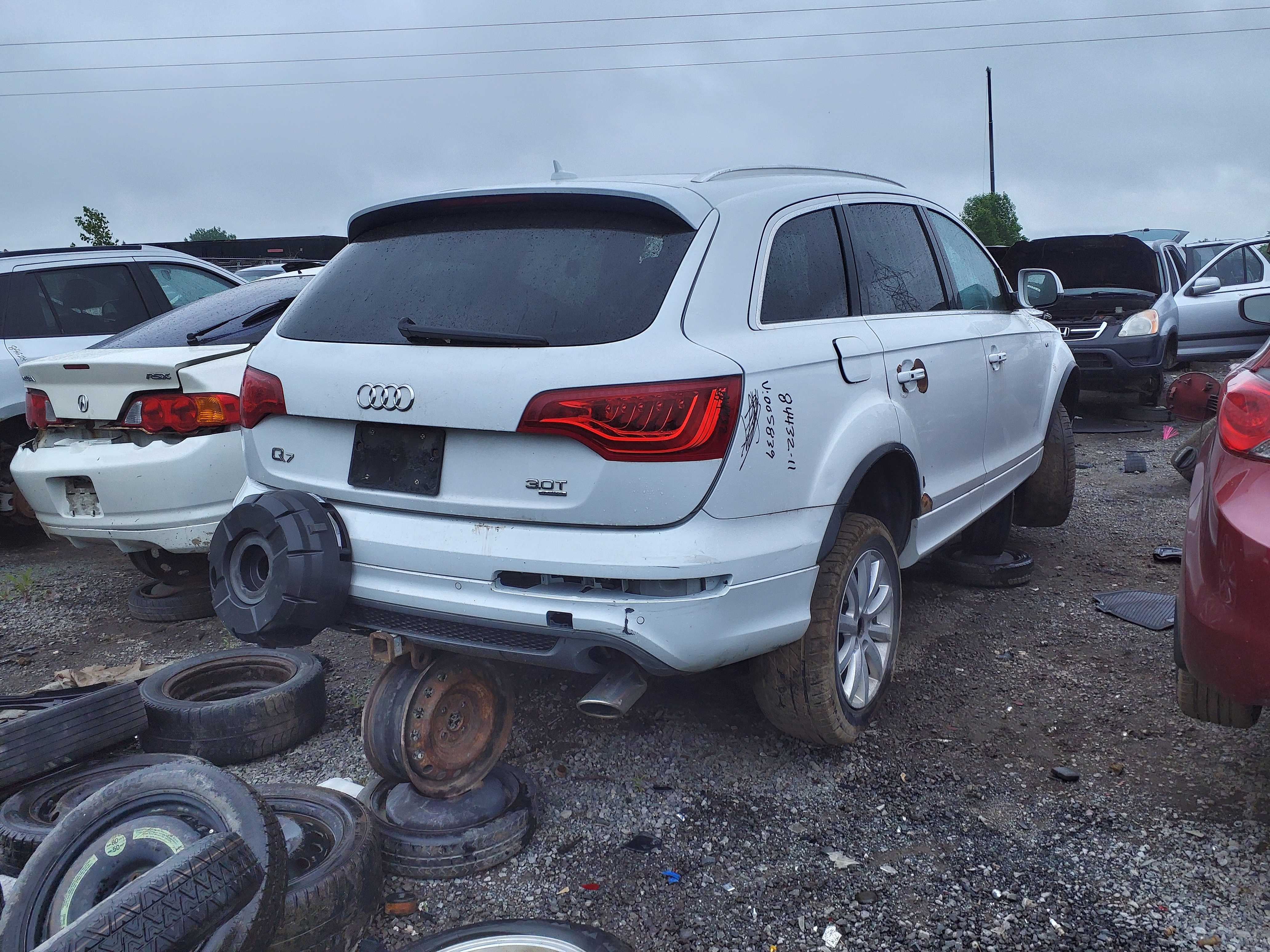 AUDI Q7 2012