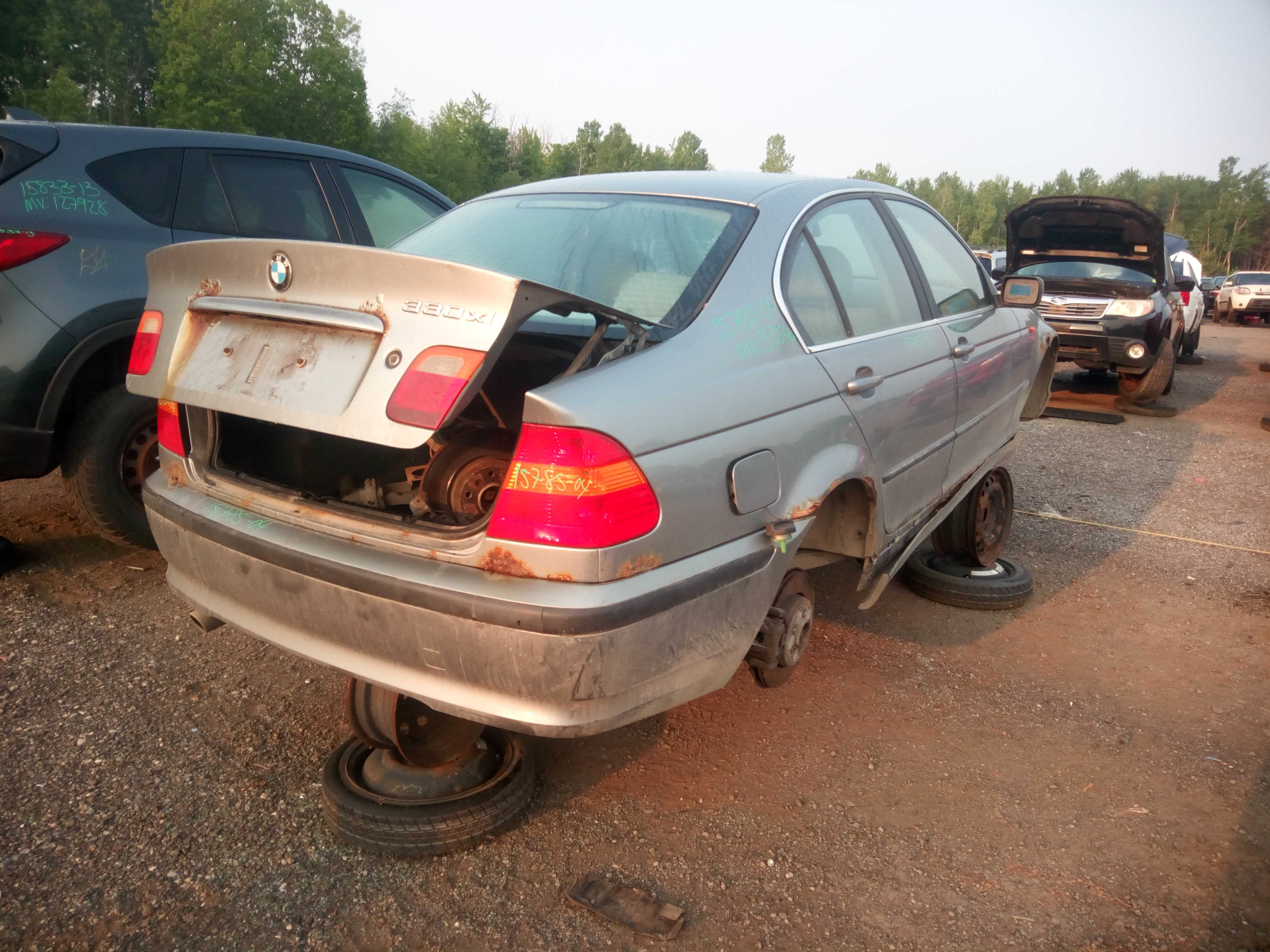 BMW 330 2004