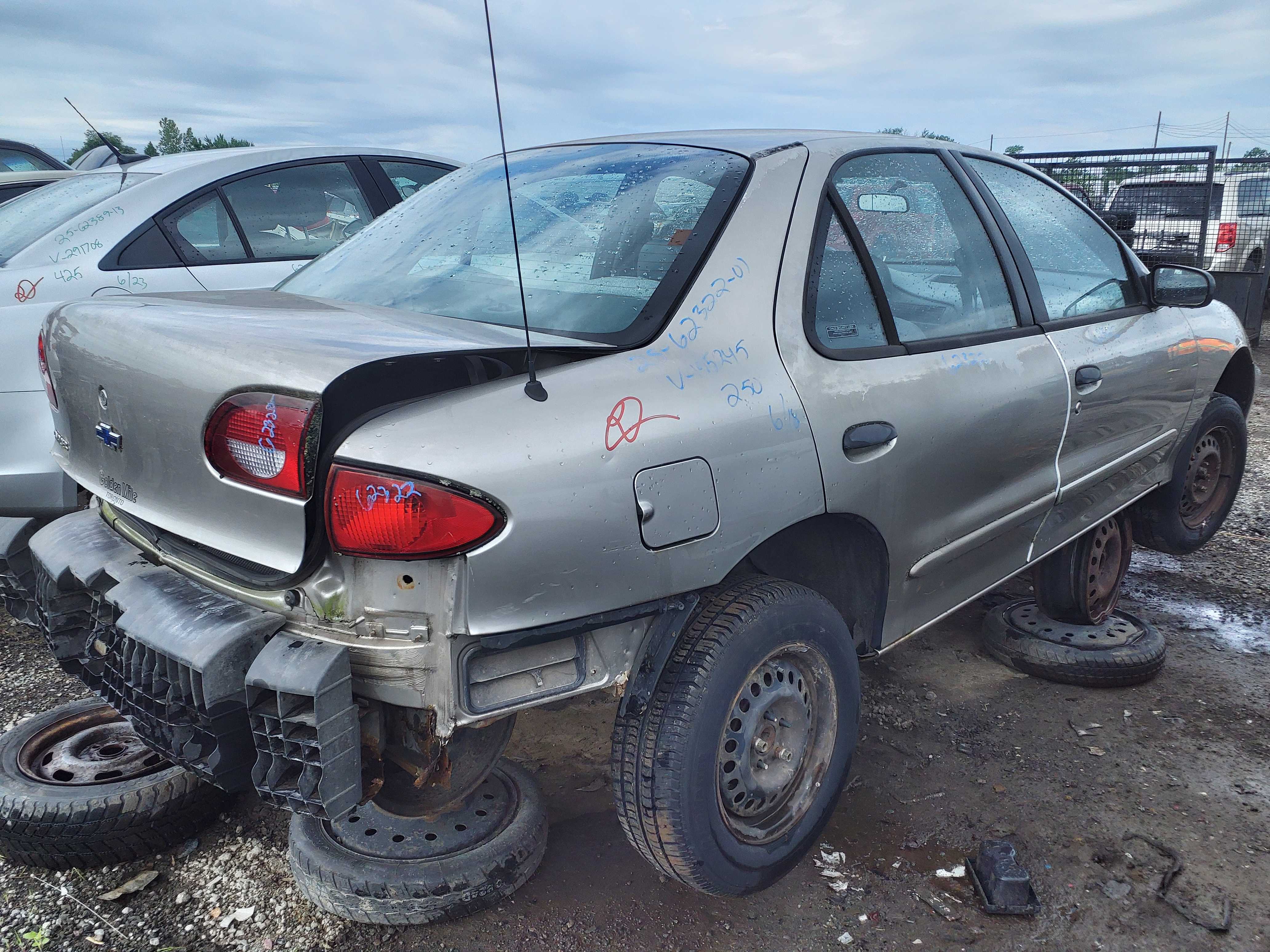CHEVROLET CAVALIER 2001