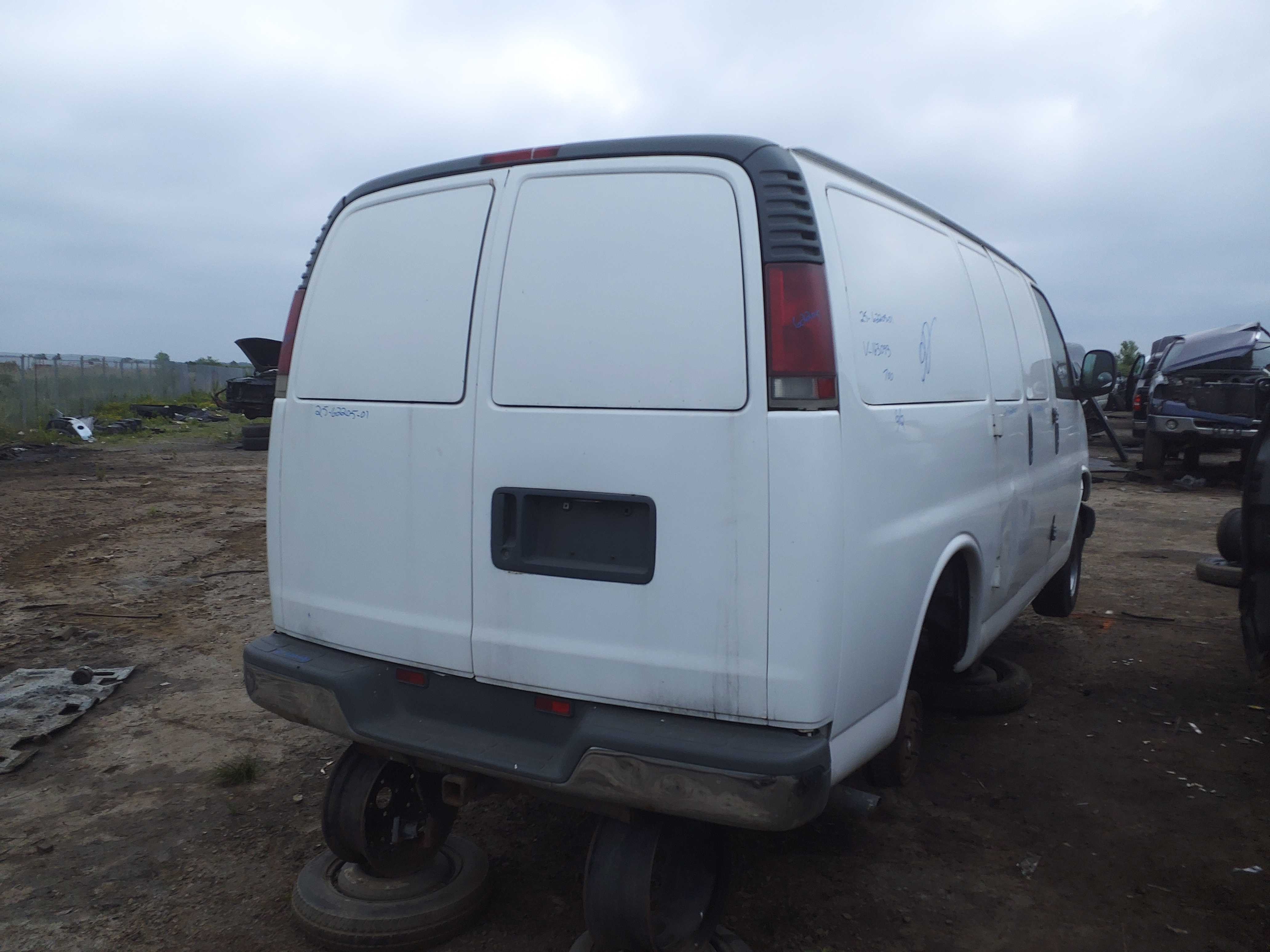 CHEVROLET EXPRESS VAN 2001