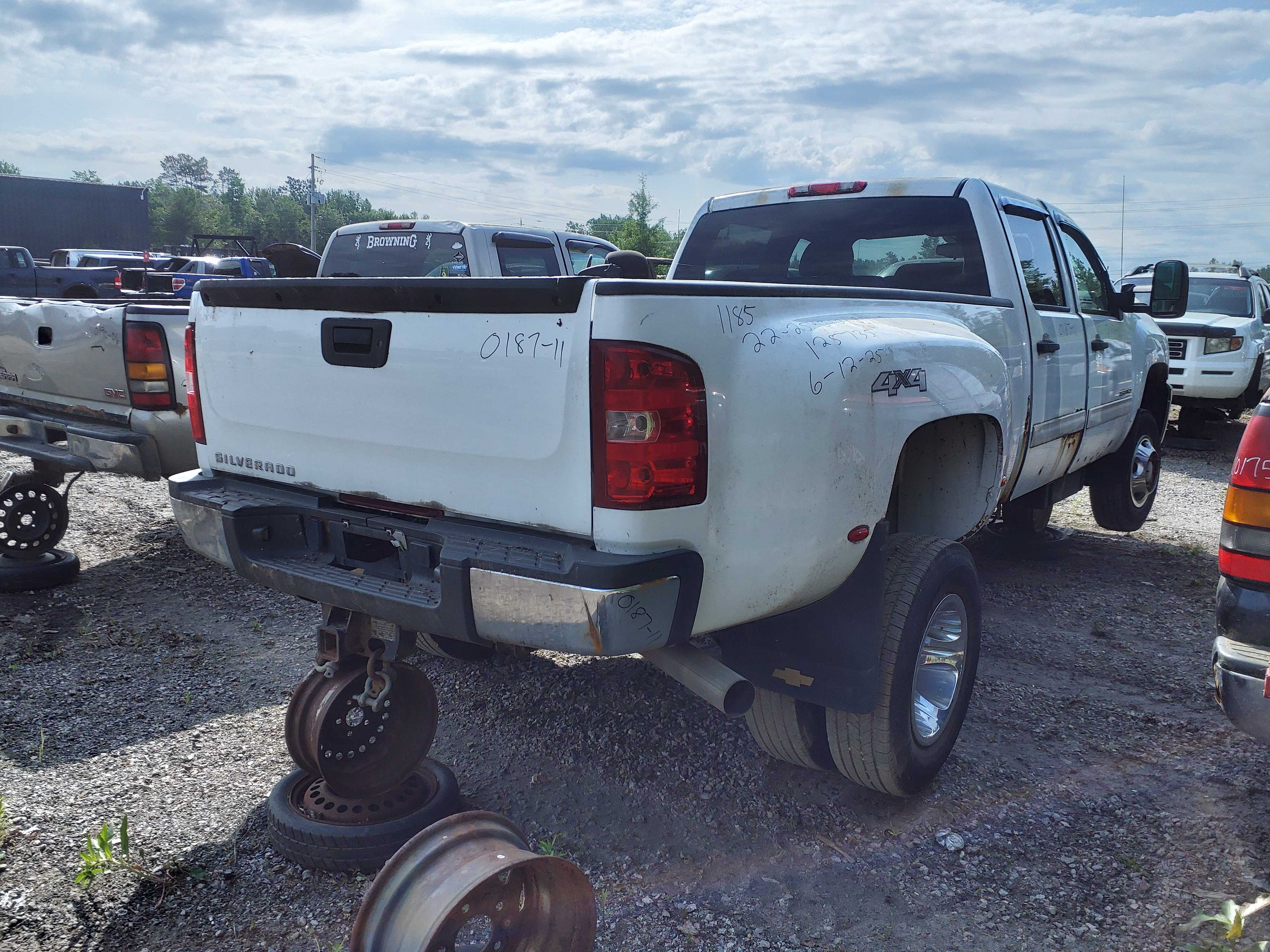 CHEVROLET SILVERADO 3500 2011