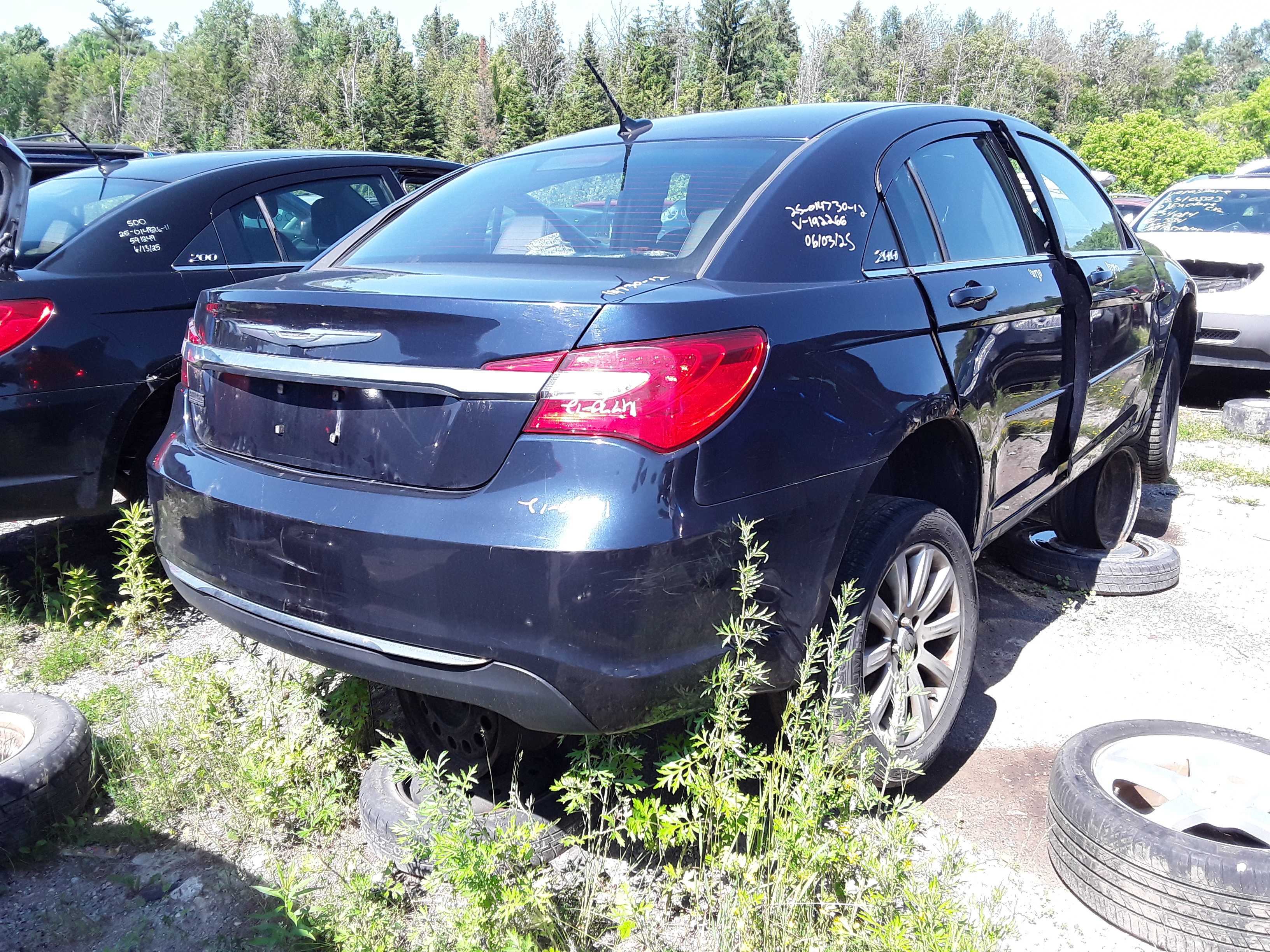 CHRYSLER 200 2012