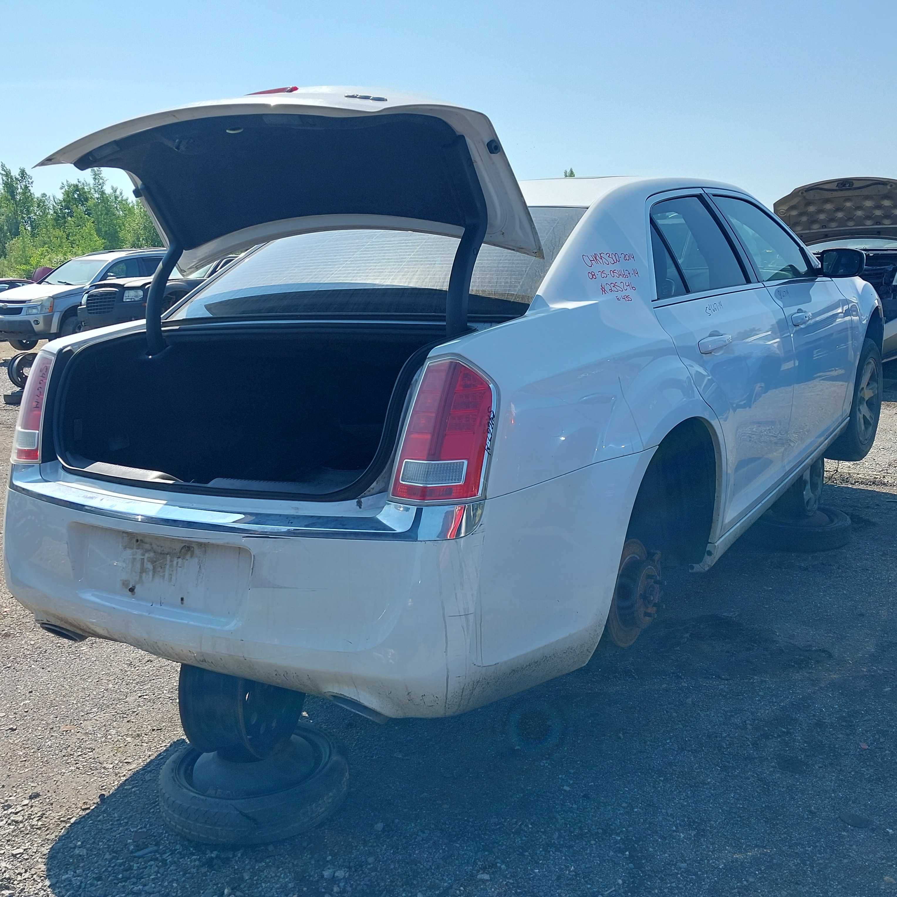 CHRYSLER 300 2014