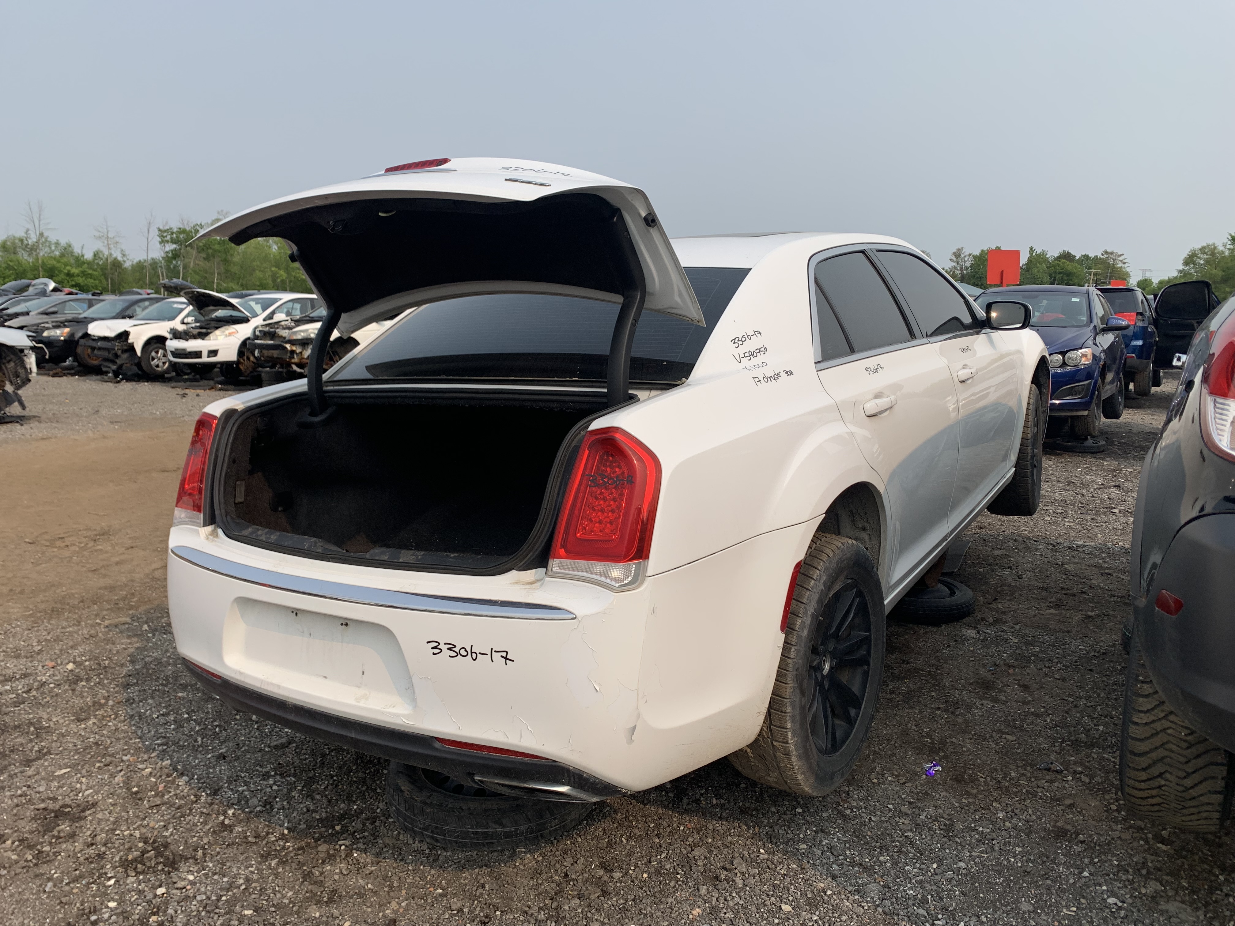 CHRYSLER 300 2017