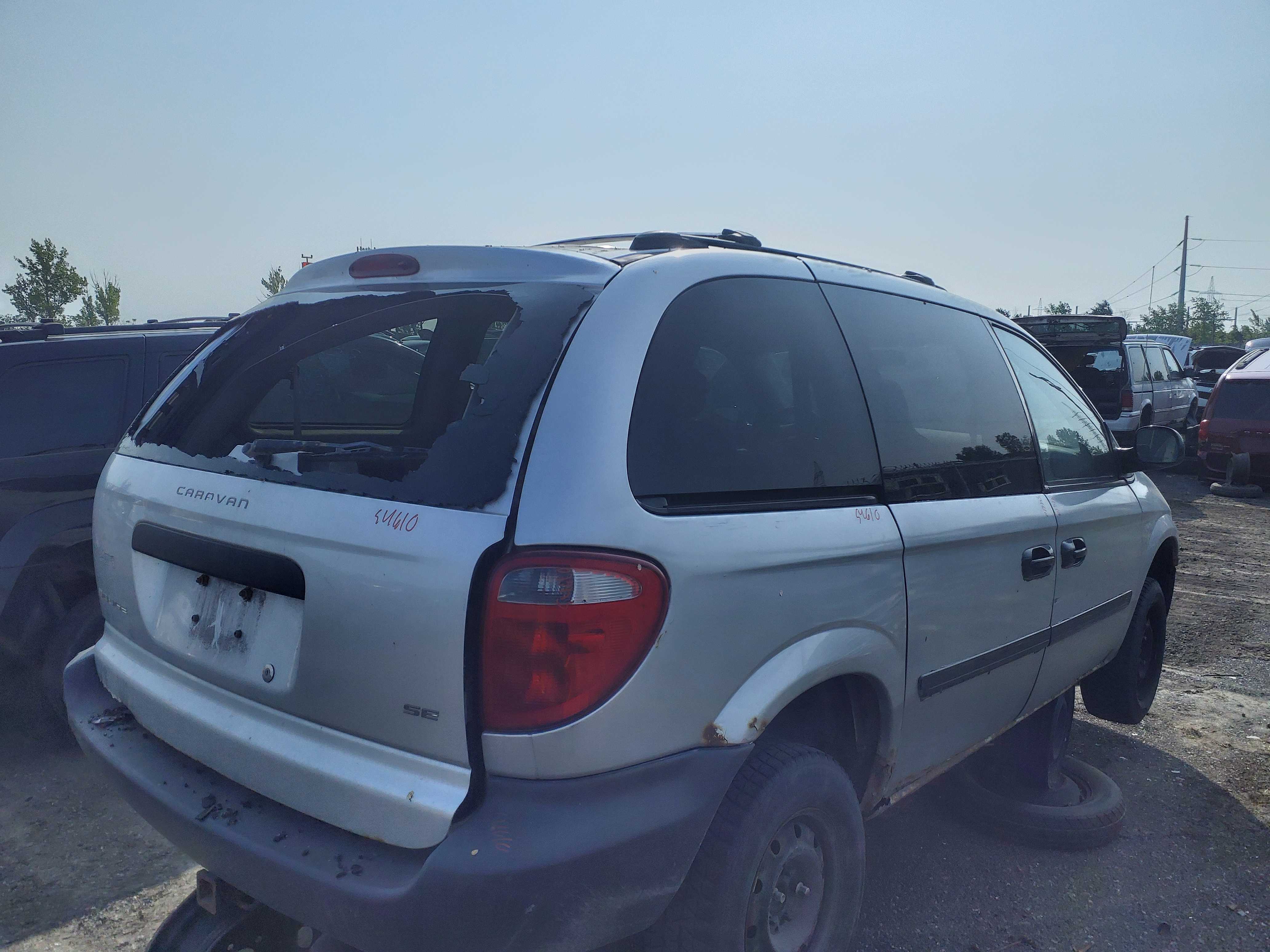 DODGE CARAVAN 2002