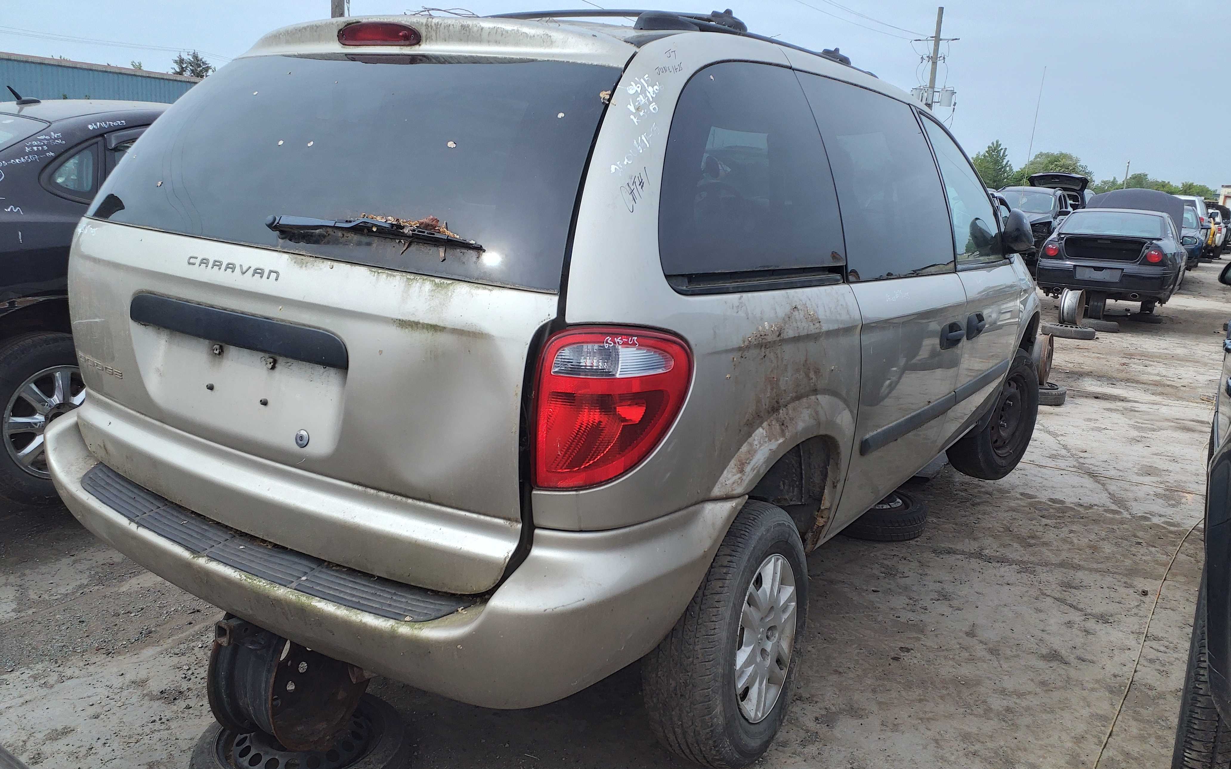 DODGE CARAVAN 2005