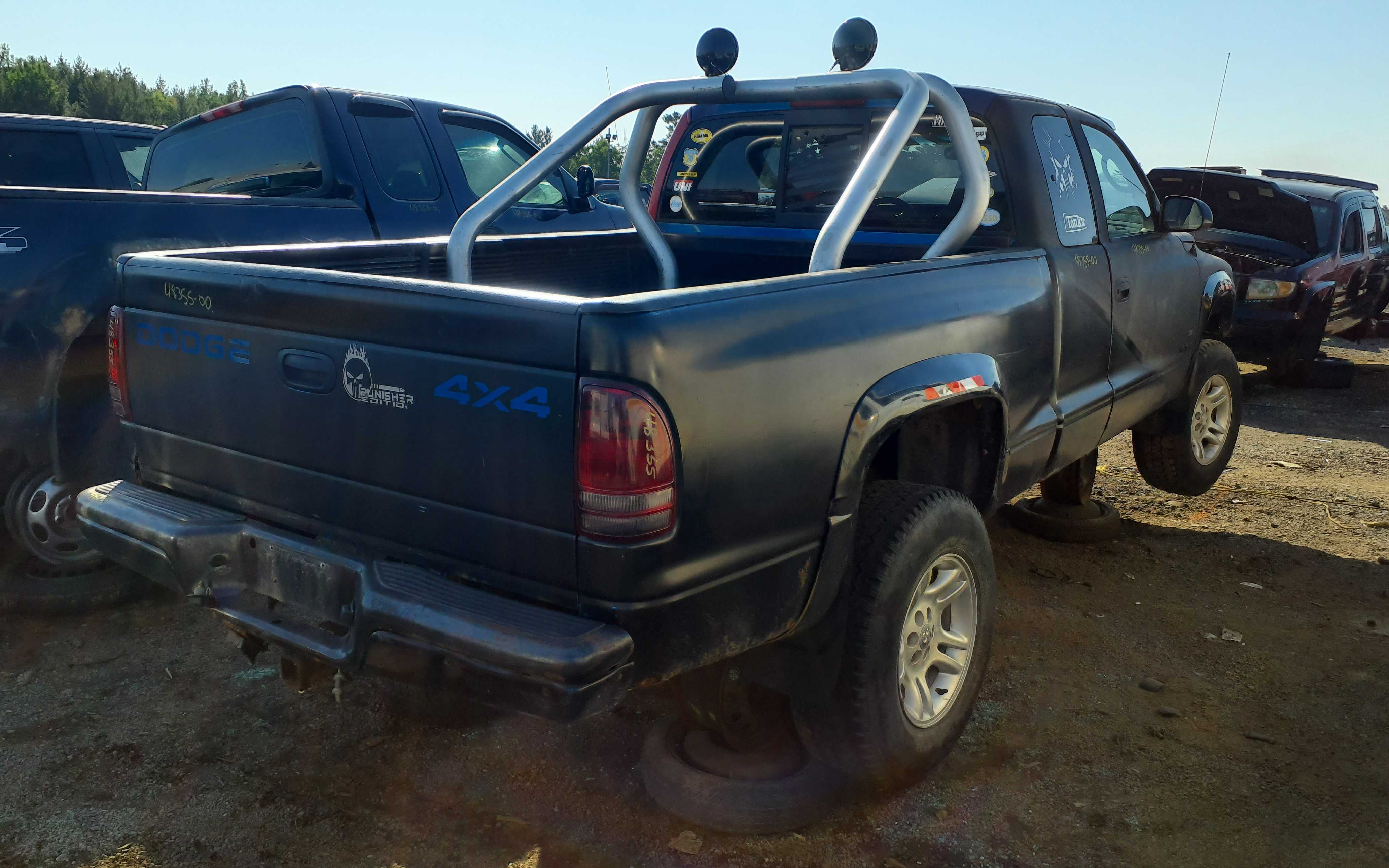 DODGE DAKOTA 2000