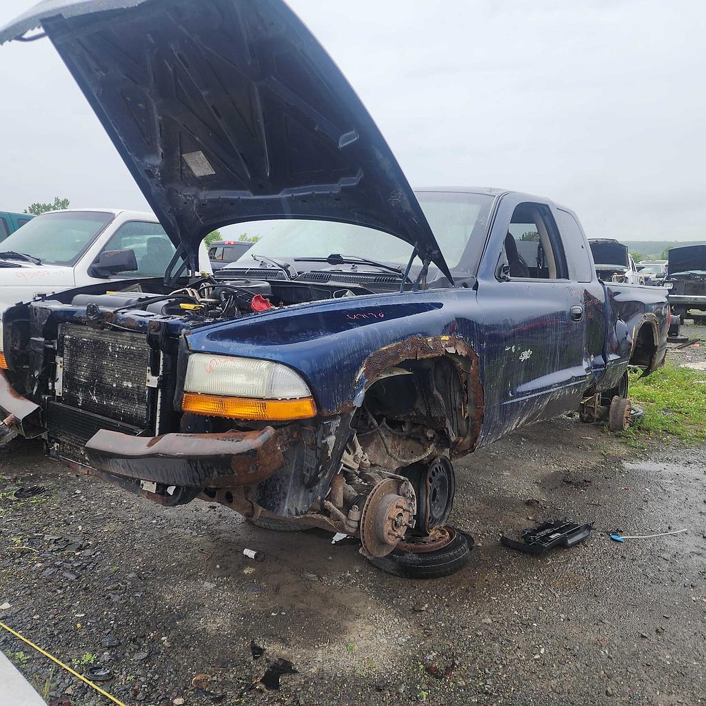 DODGE DAKOTA 2002