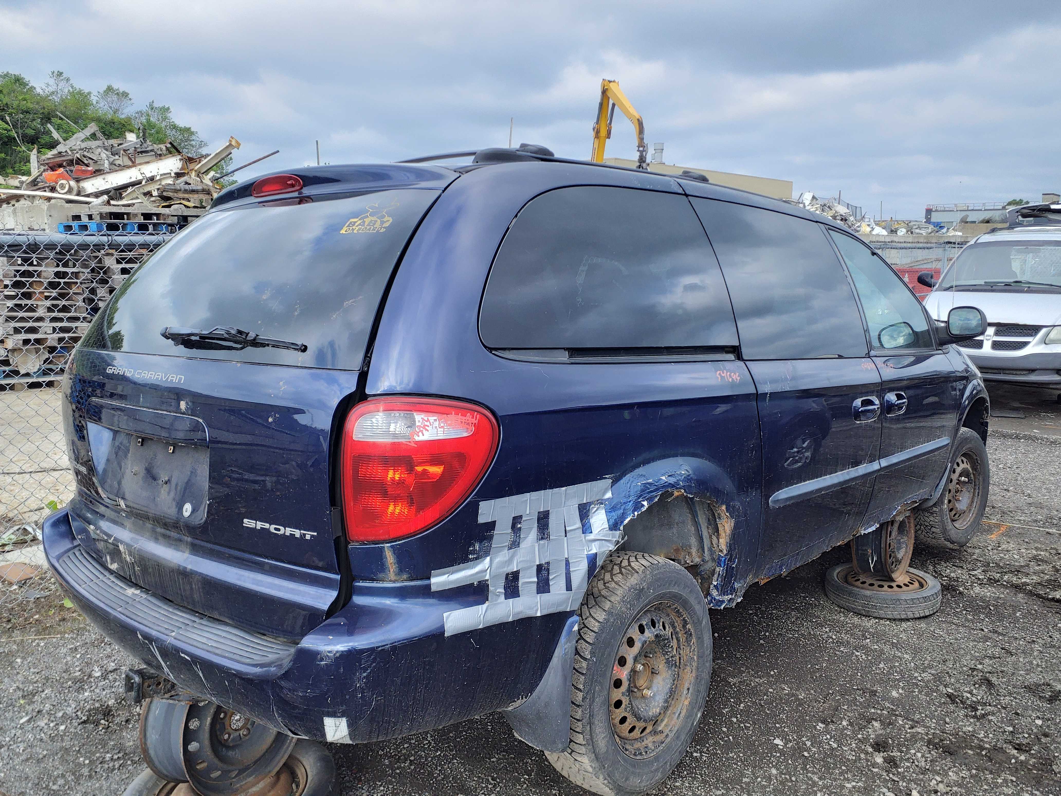 DODGE GRAND CARAVAN 2003